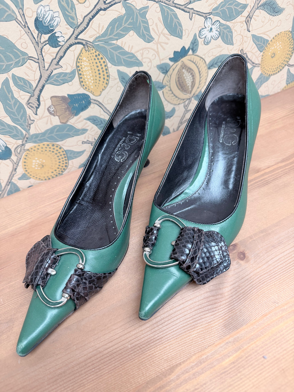 Vintage 1990s Dolce & Gabbana Green Leather Buckle Kitten Heels