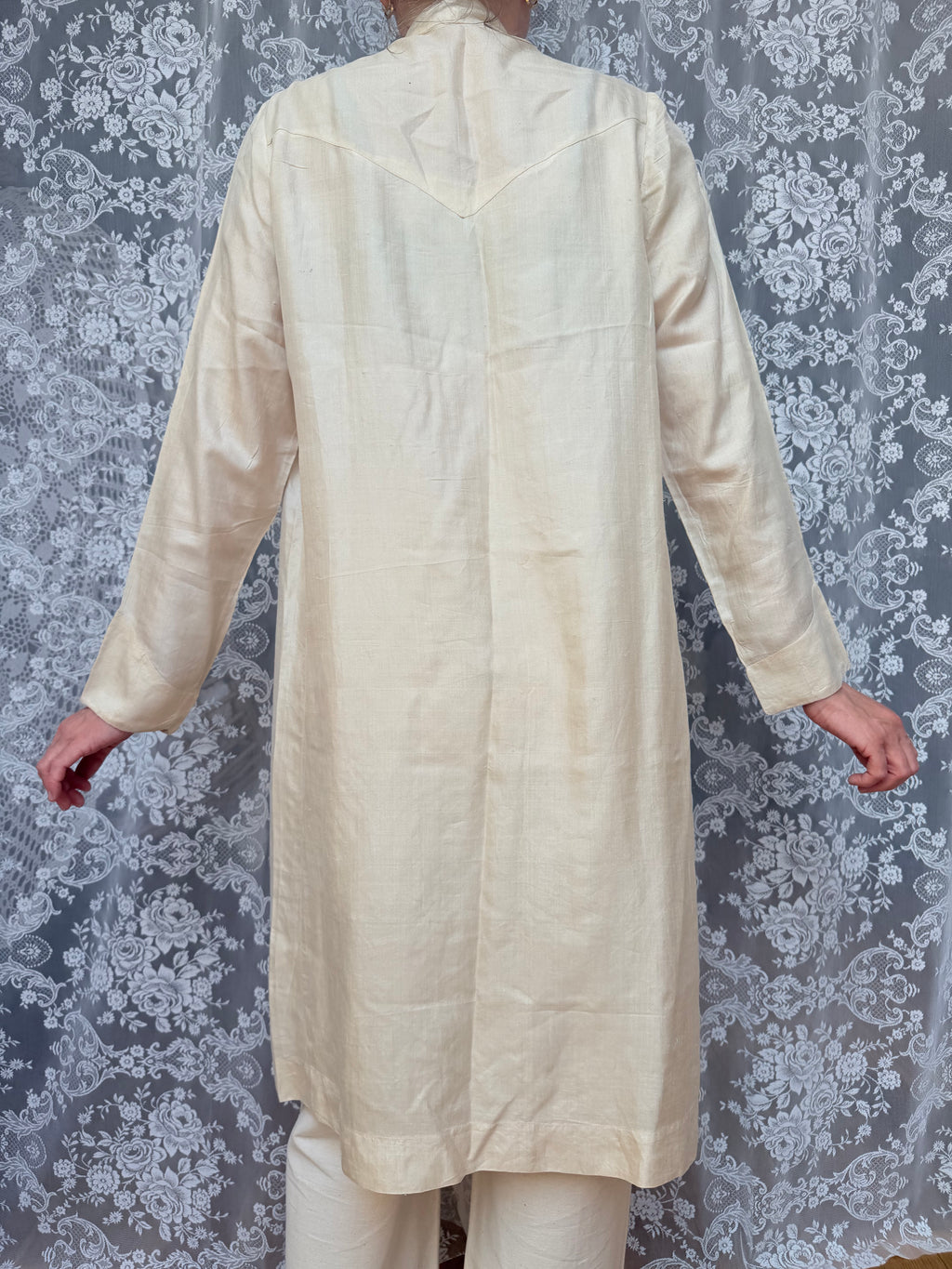 Rare 1920s Pure Silk Cape/House Coat with Pussy Bow Collar
