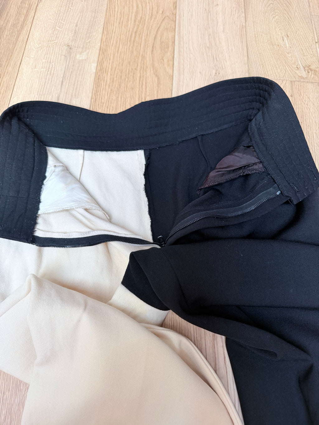 Rare Vintage 1980s YSL Rive Gauche Picasso Collection Black & Ivory Suit