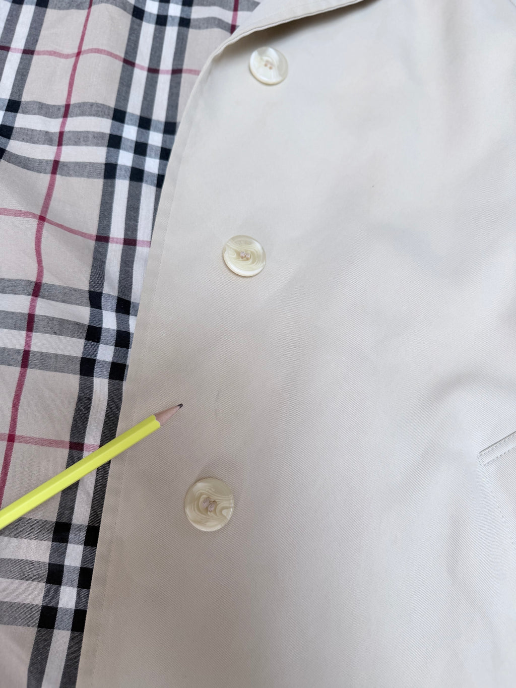 Vintage 1970s/1980s Burberry Beige Single-Breasted Mac Coat with Check Lining