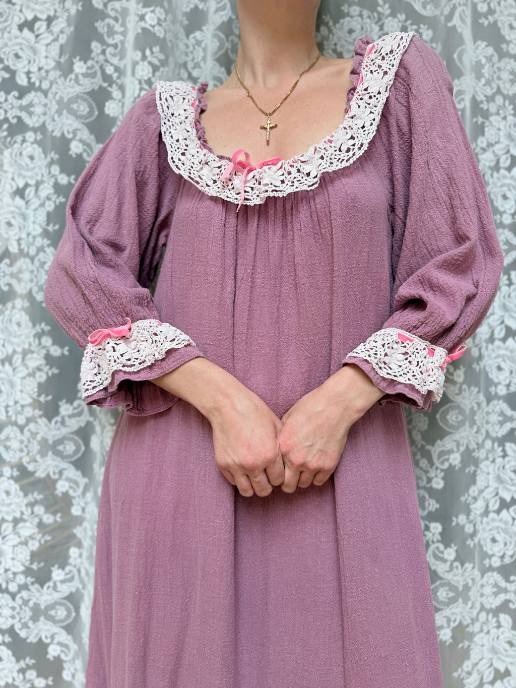 Vintage 1970s Bus Stop by Lee Bender Cheesecloth Cotton Lace Prairie Dress
