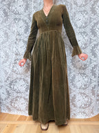 Vintage 1970s Laura Ashley Early Label Revival Bell Sleeve Dress