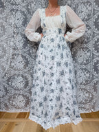 Vintage 1970s Gunne Sax Milk Maid Floral White Prairie Dress