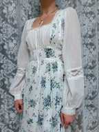 Vintage 1970s Gunne Sax Milk Maid Floral White Prairie Dress