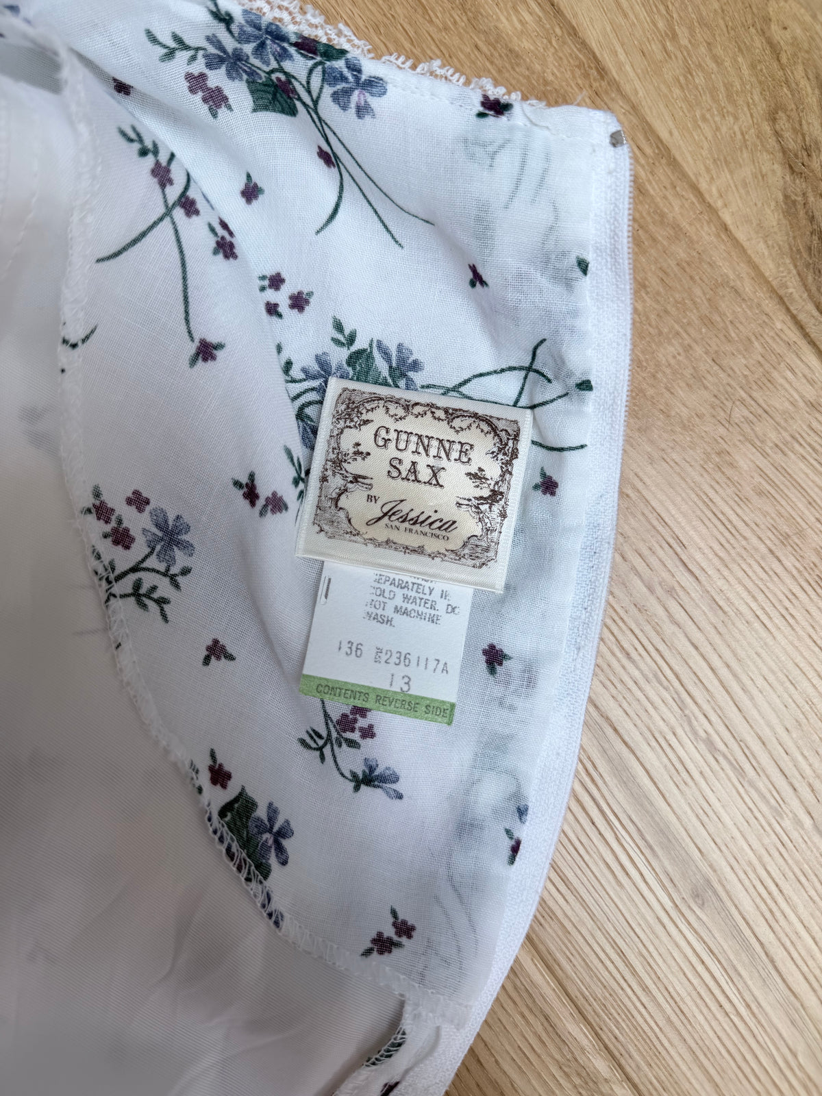 Vintage 1970s Gunne Sax Milk Maid Floral White Prairie Dress