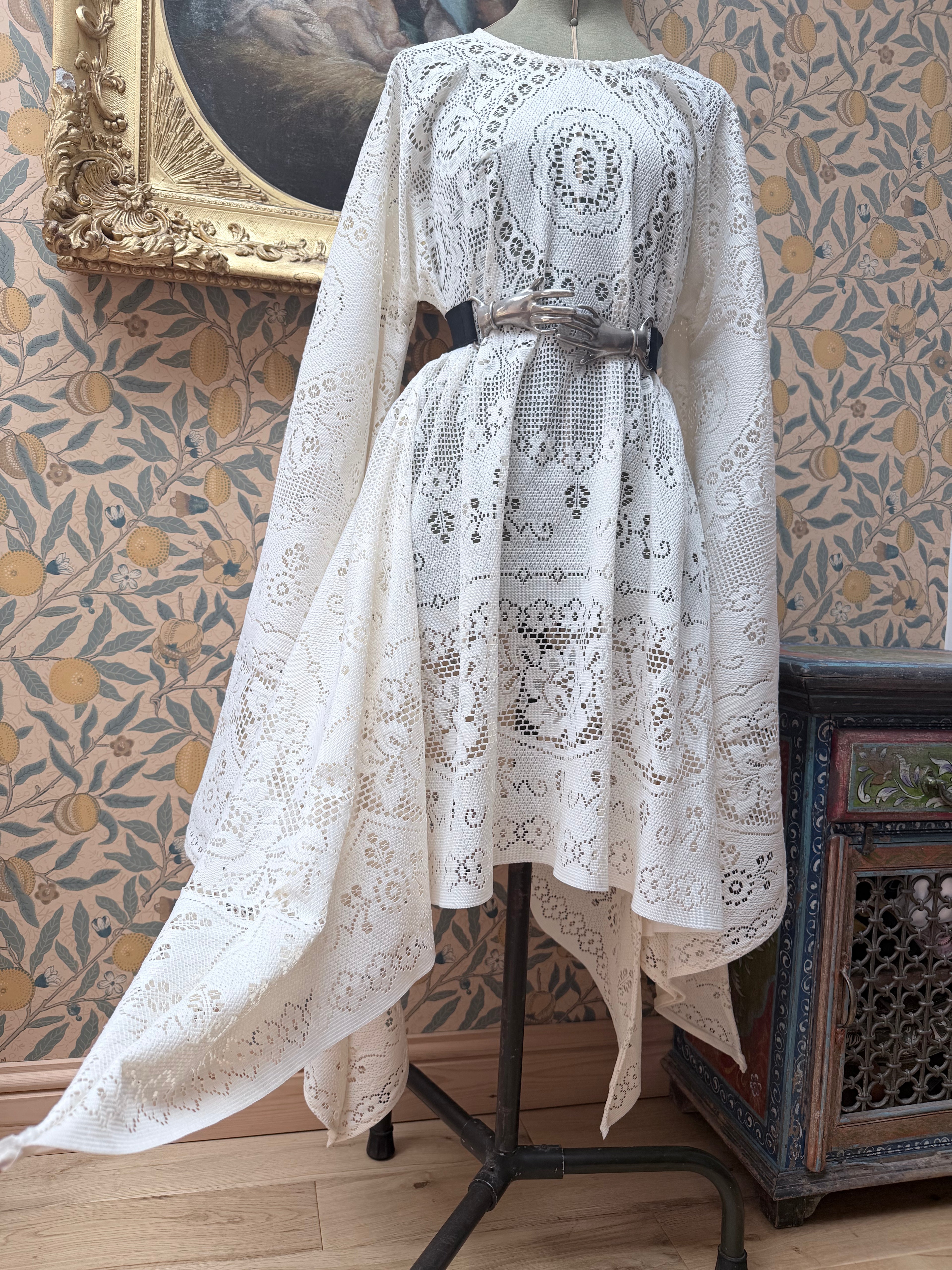 Cream Antique Lace Bell Sleeve Handmade Midi Dress – Kendall's Vintage Collections