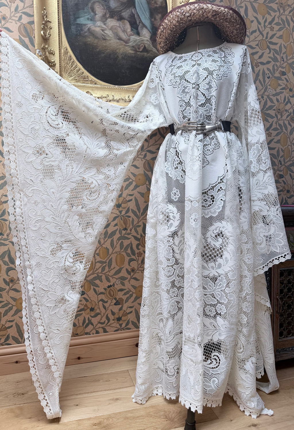 Cream Antique Lace Bell Sleeve Handmade Maxi Dress – Kendall's Vintage Collections