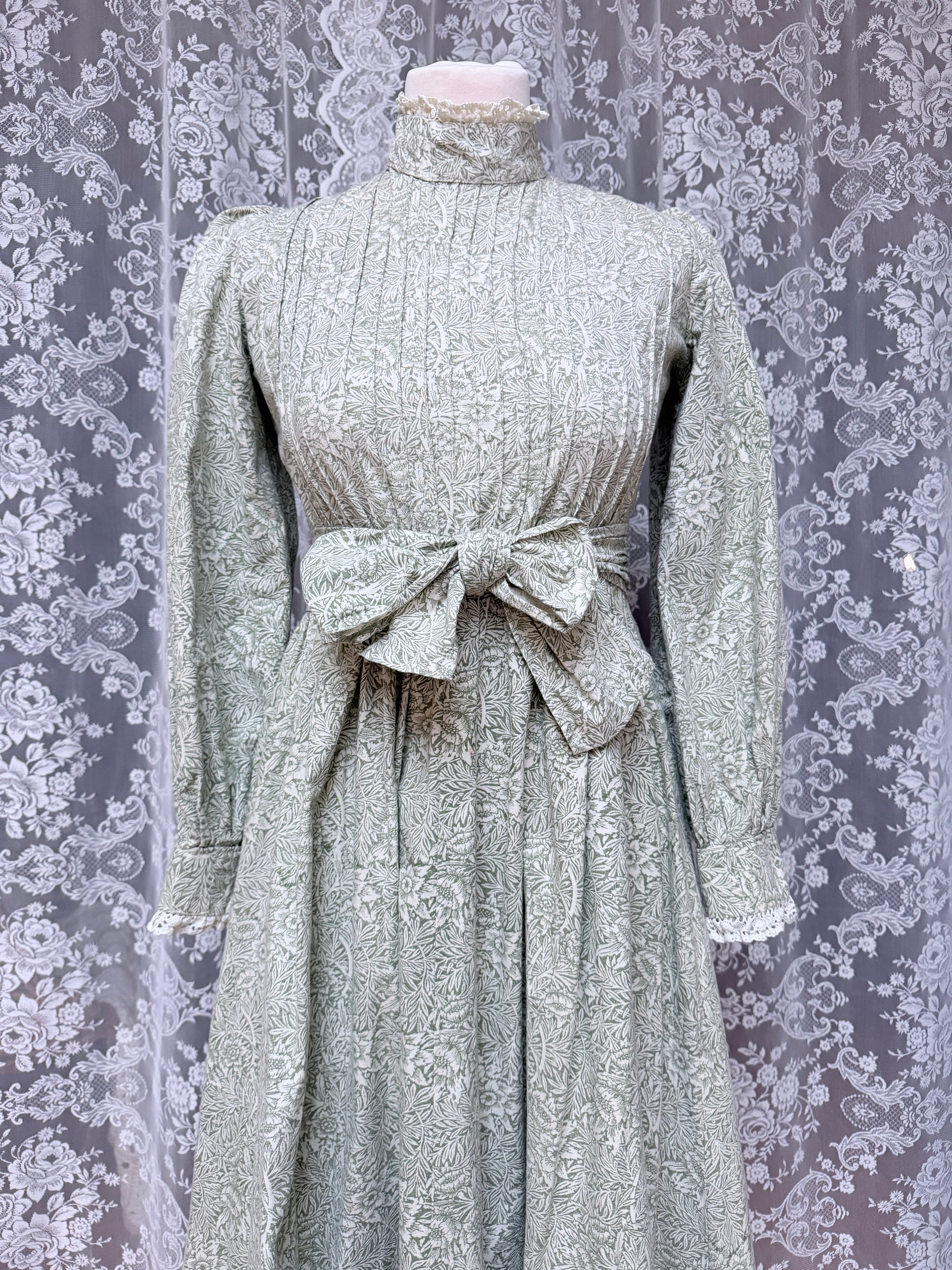 The Winter Lass: Vintage Laura Ashley 1970s William Morris High-Neck Prairie Dress