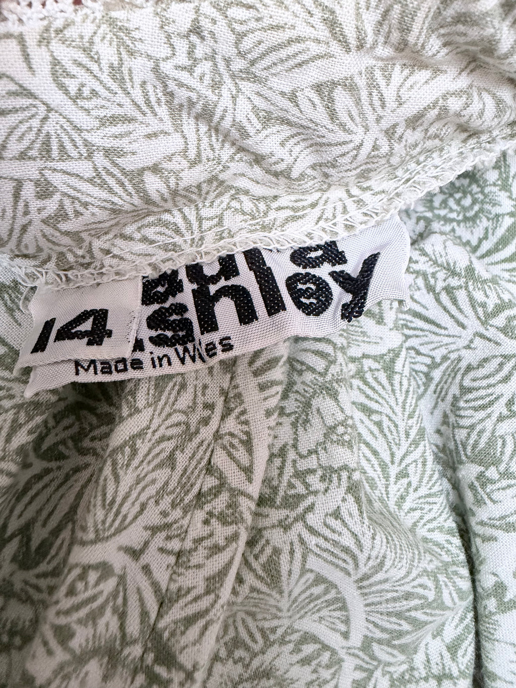 The Winter Lass: Vintage Laura Ashley 1970s William Morris High-Neck Prairie Dress