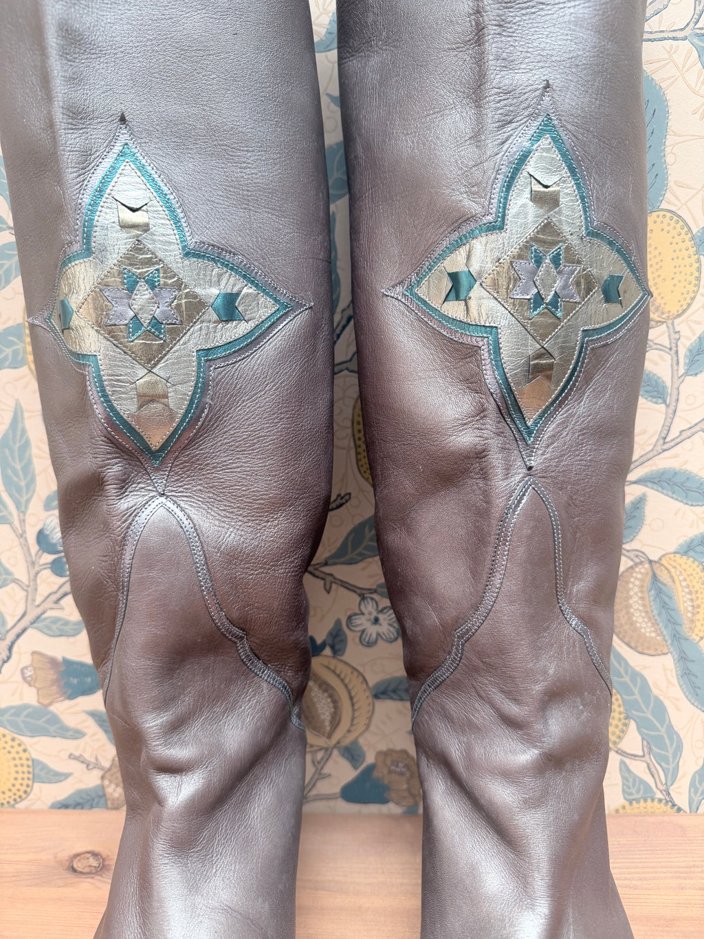 Rare Vintage 1970s Silver Leather Embroidered Boots