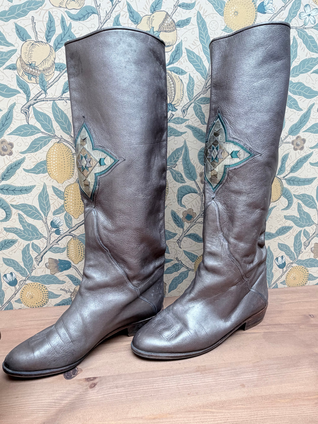 Rare Vintage 1970s Silver Leather Embroidered Boots