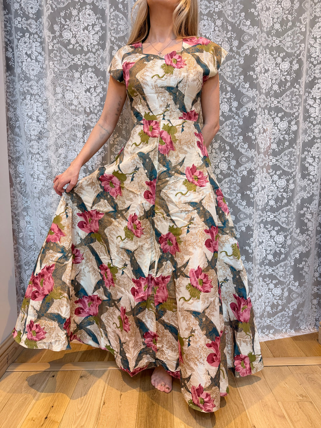 Flowery Fancy: Antique Vintage Late 1930s/Early 1940s Antique Floral Dress