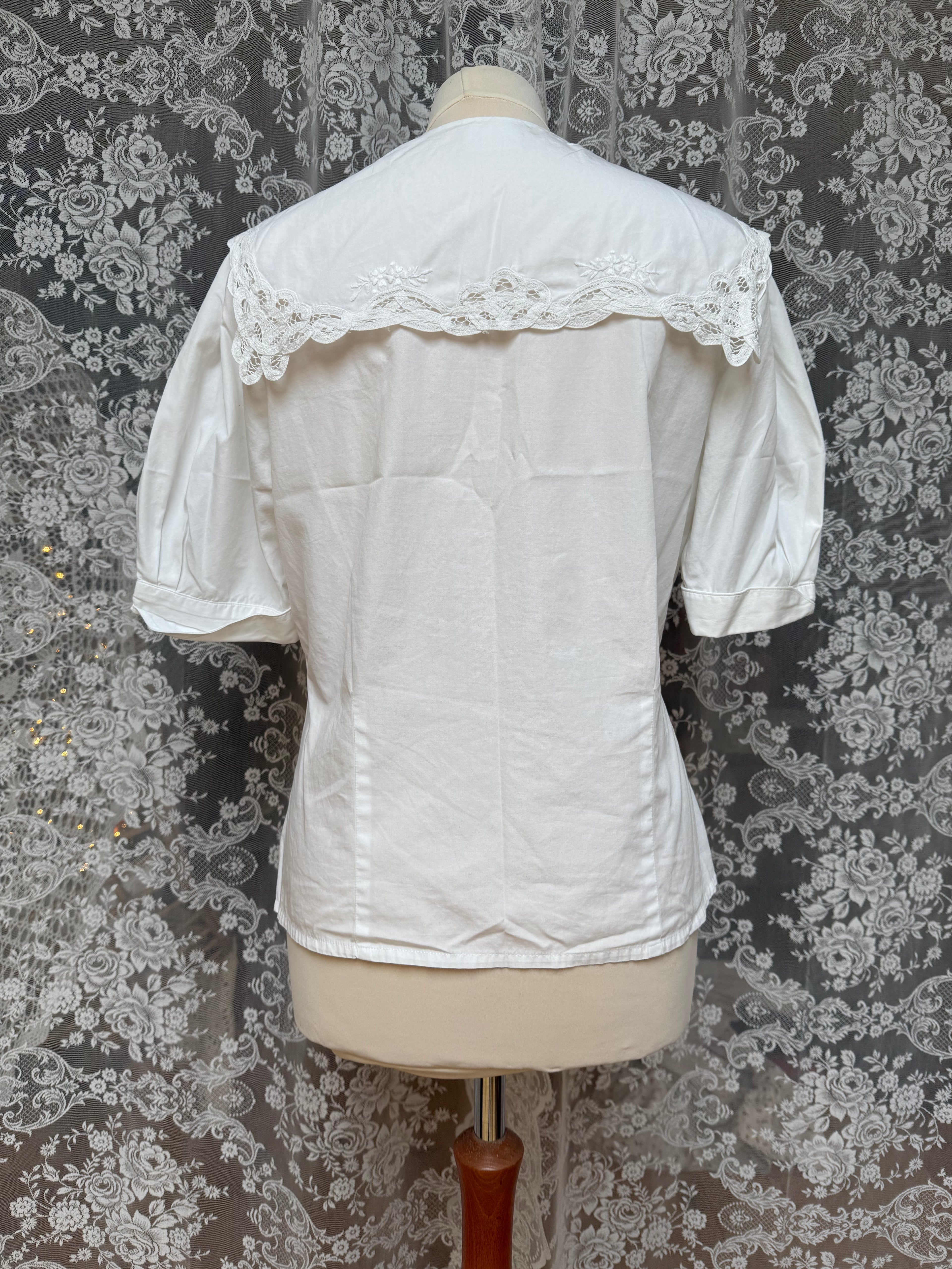 The Dandy: Laura Ashley 1970s Vintage Peter Pan Collar Blouse