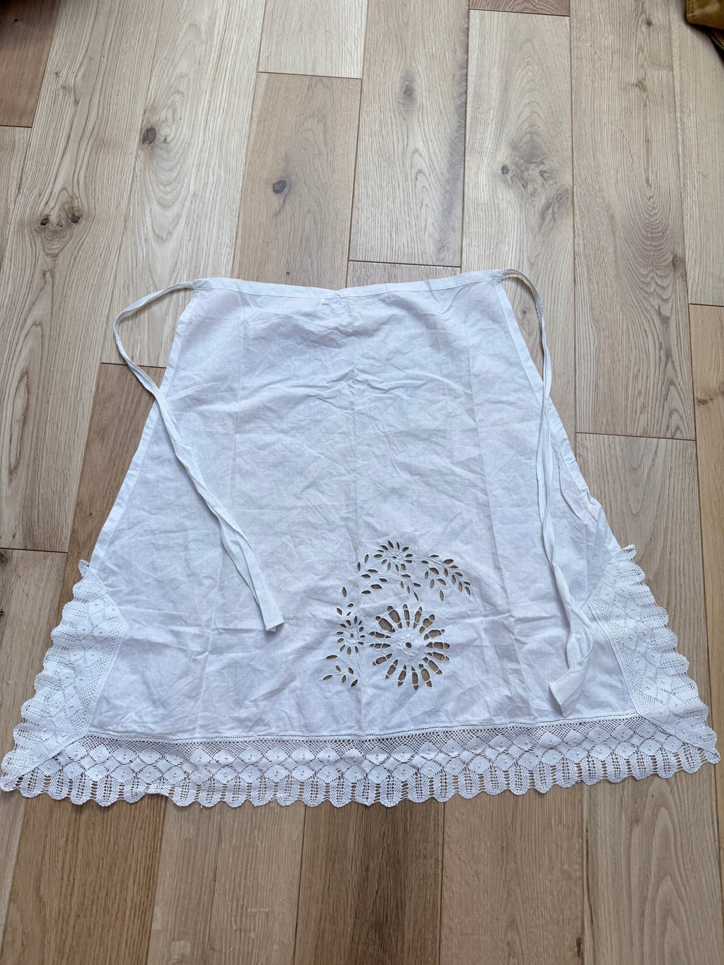 The Happy Home: Late Victorian Pinafore Antique Apron