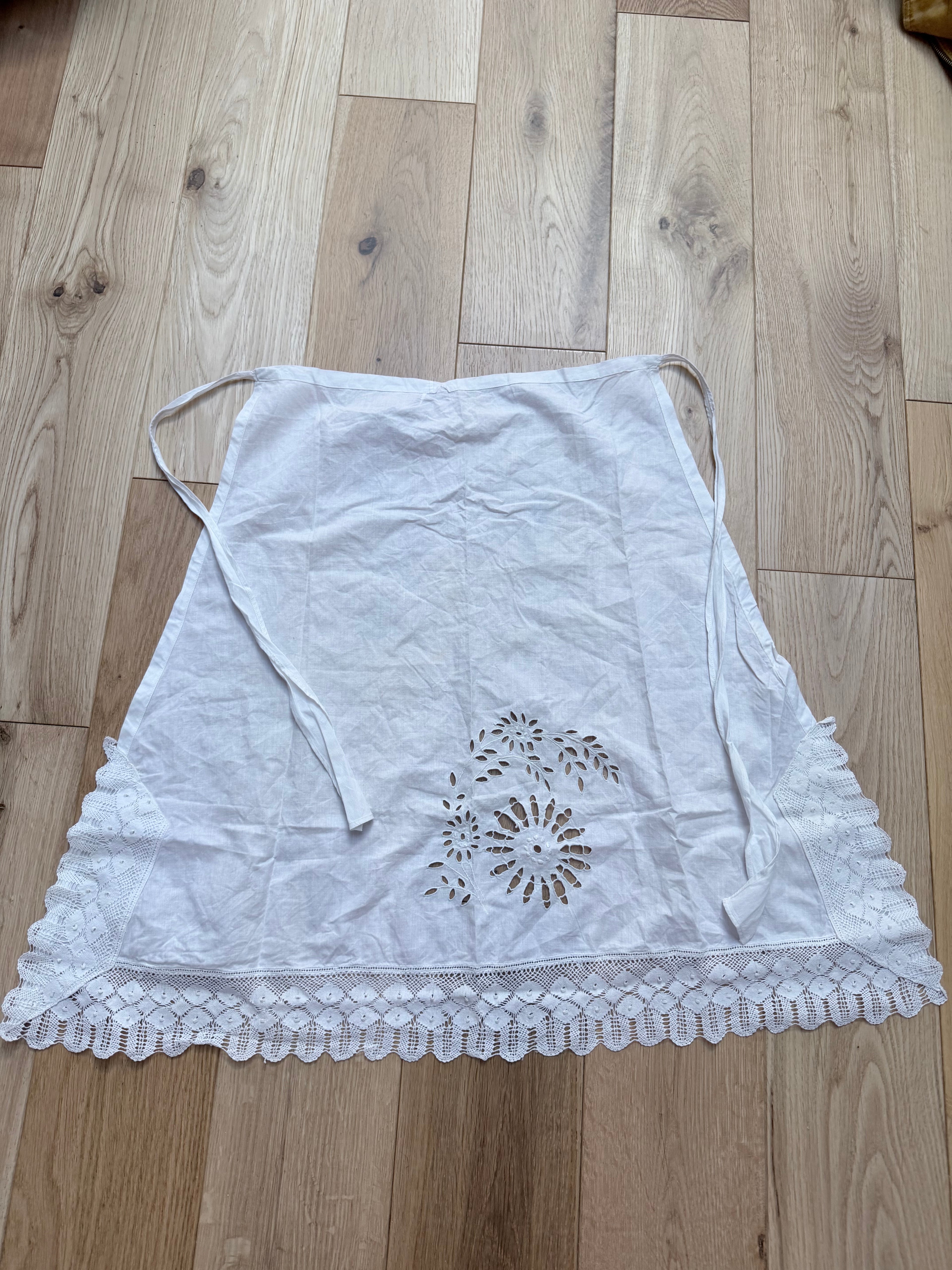 The Happy Home: Late Victorian Pinafore Antique Apron