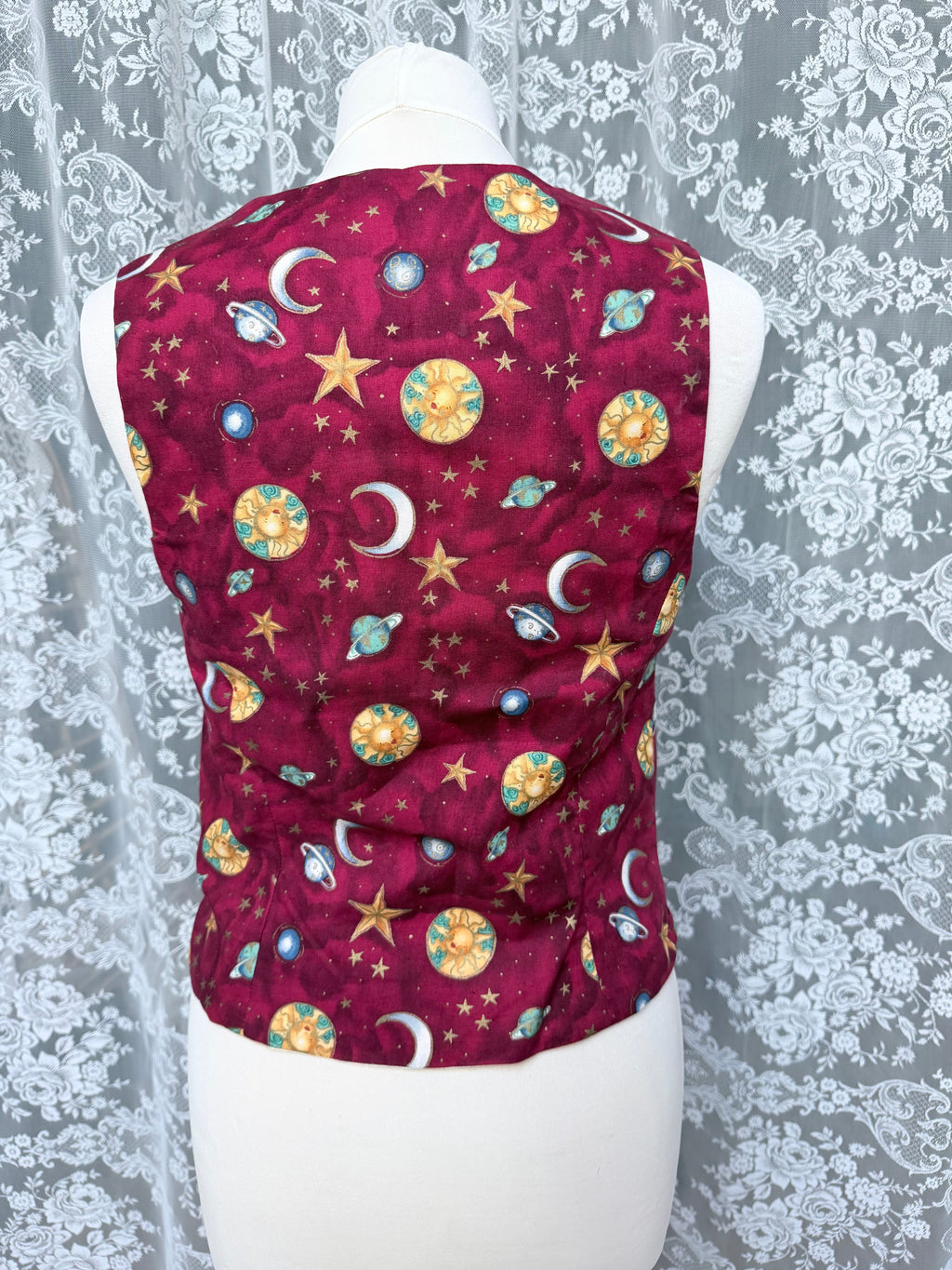 Red Night Sky: Vintage 1990s/Y2K Sun Moon and Stars Waistcoat