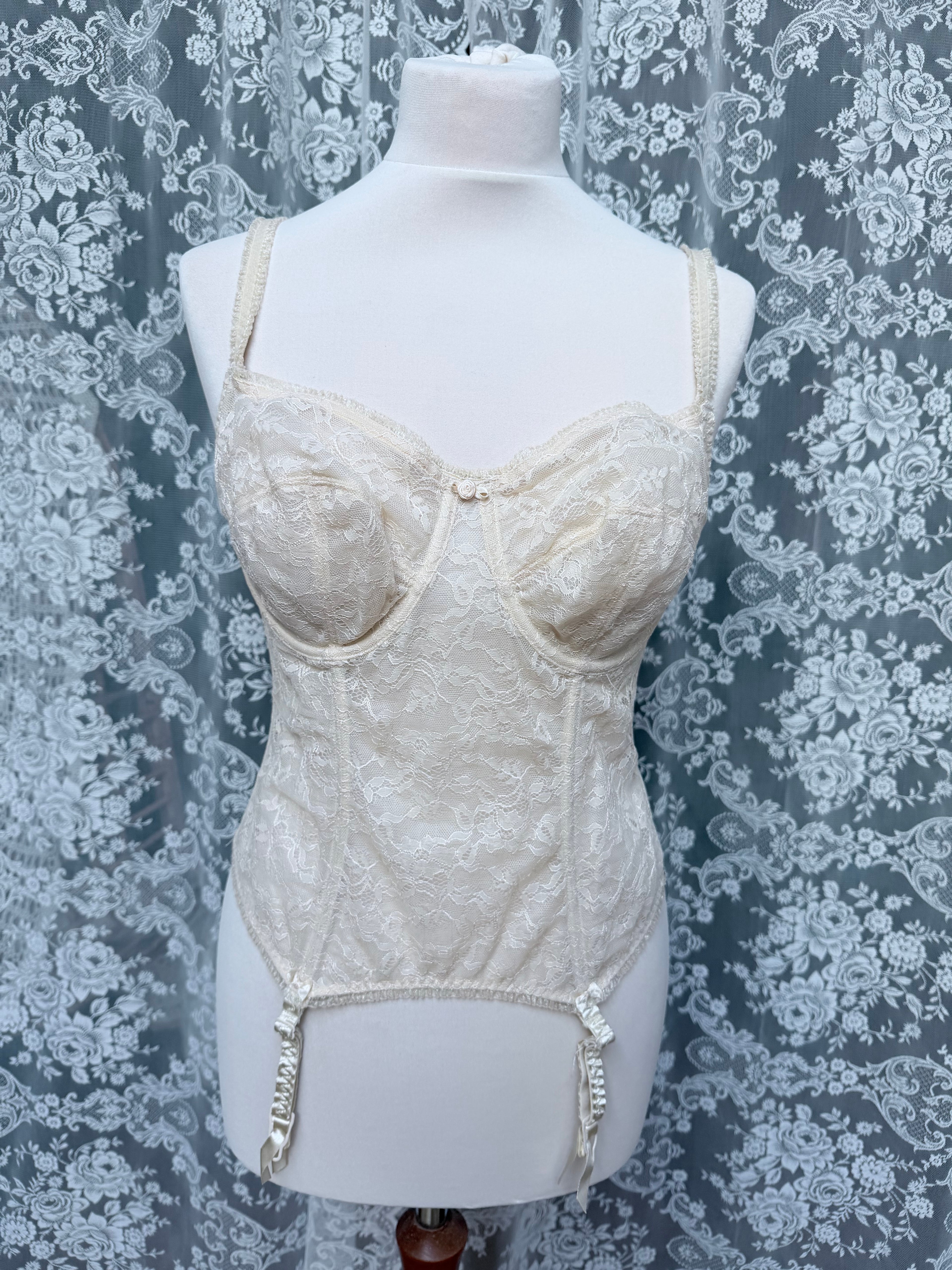 Buttercream Dreams: Vintage 1990s Y2K British Home Stores Corset