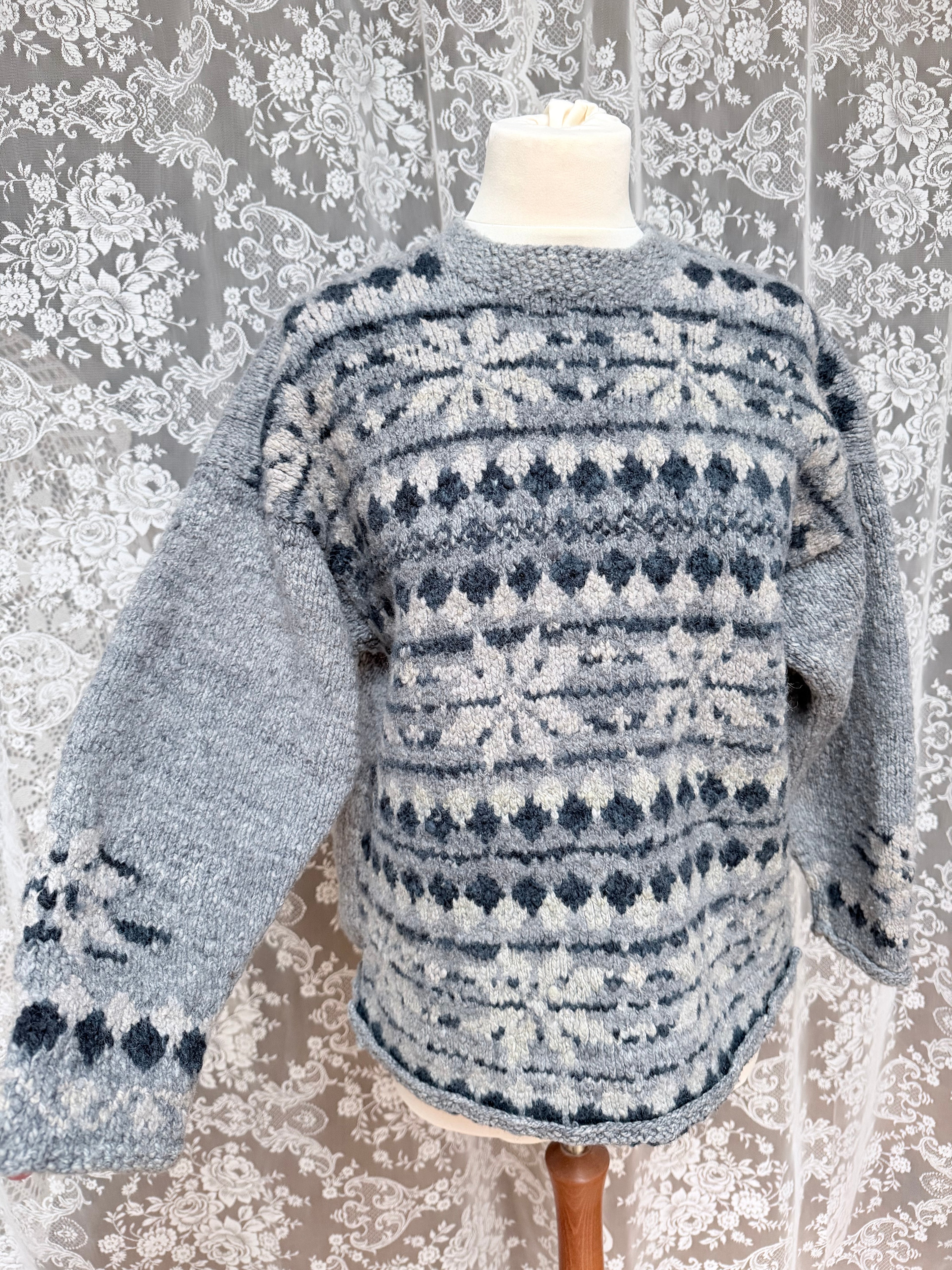 The Snowflake: Vintage 1990s Amano Wool Jumper