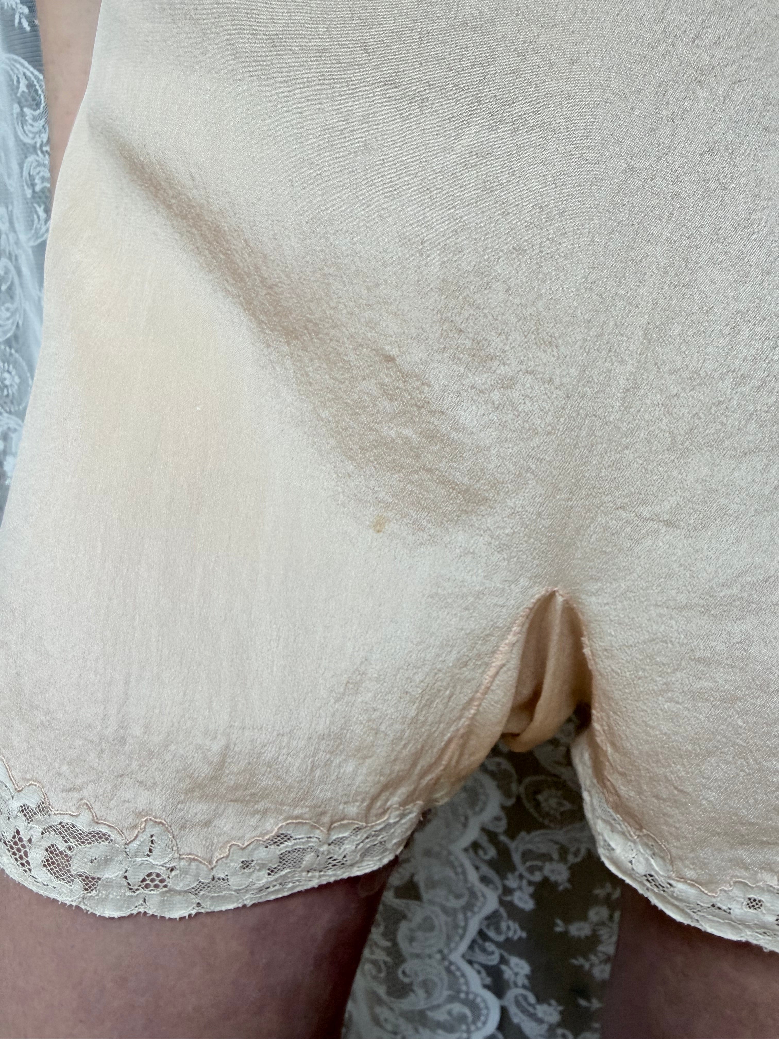 Rare 1920s/1930s Peach Silk Step-In Lace Playsuit