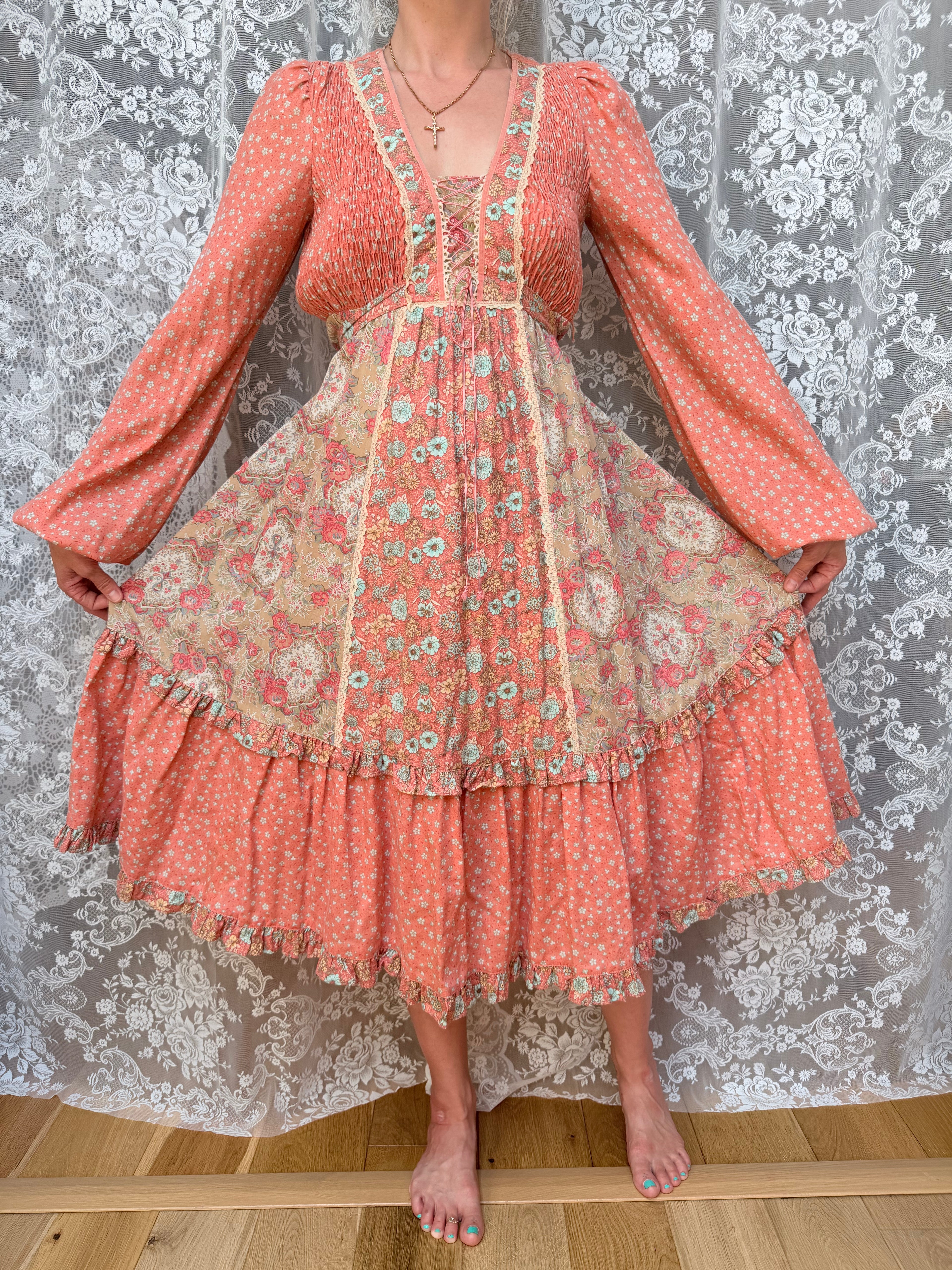 Vintage 1970s Jodie T of California Patchwork Prairie Dress in Peachy Pink