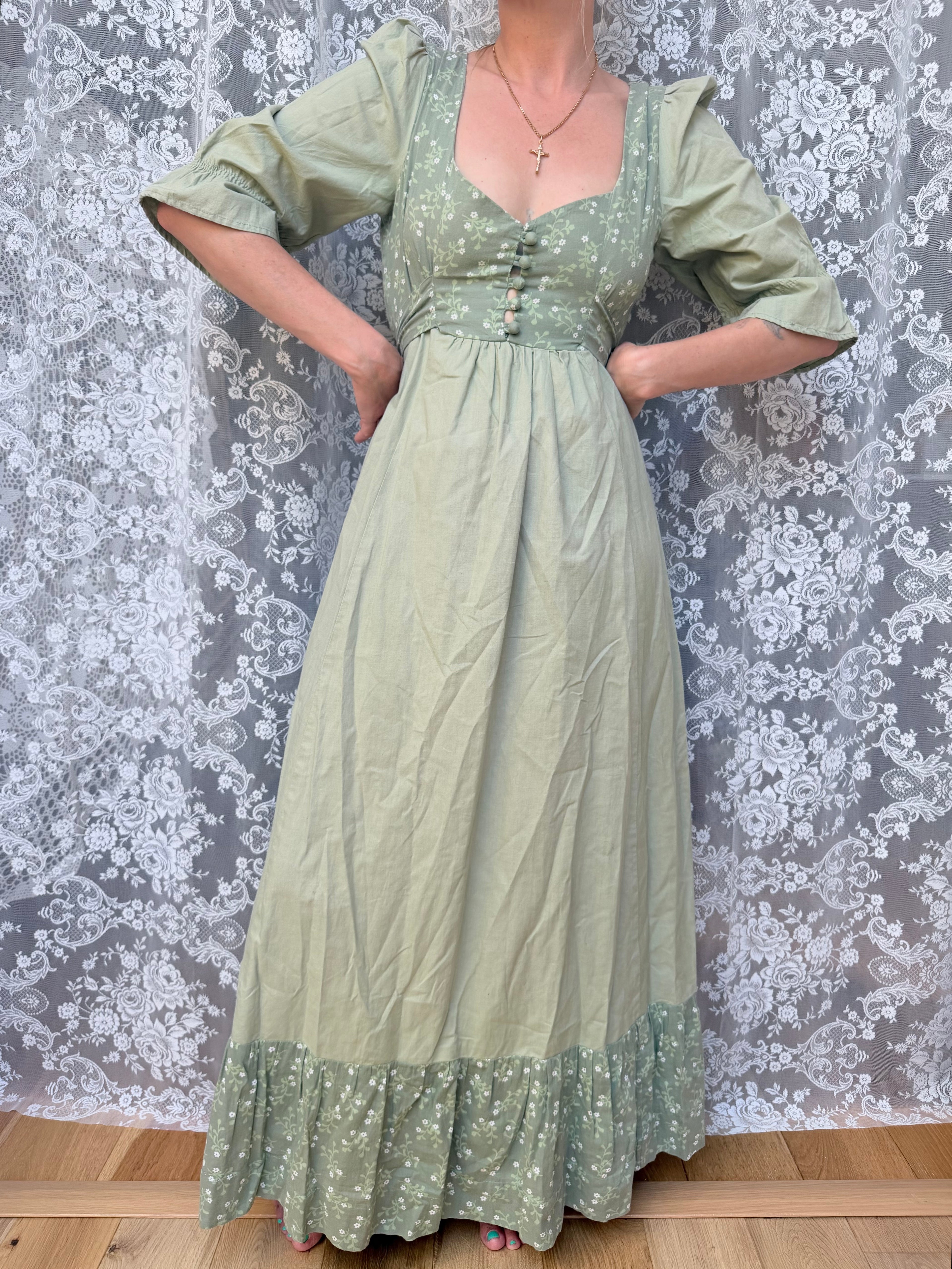 Vintage 1970s Mint Green Ditsy Floral Prairie Dress