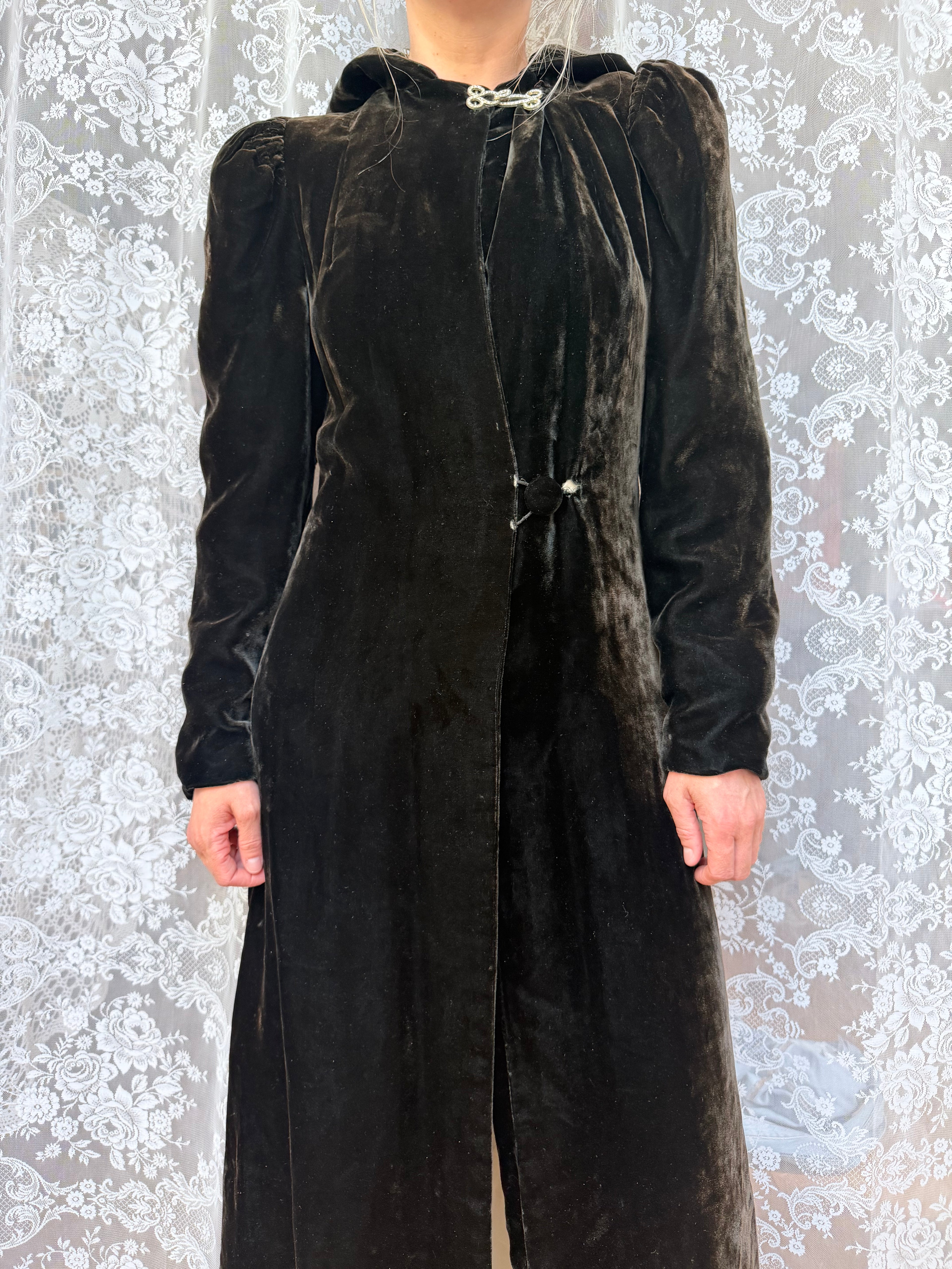 1920s Art Deco Black Velvet Hooded Coat | Vintage Witchy Gothic Piece