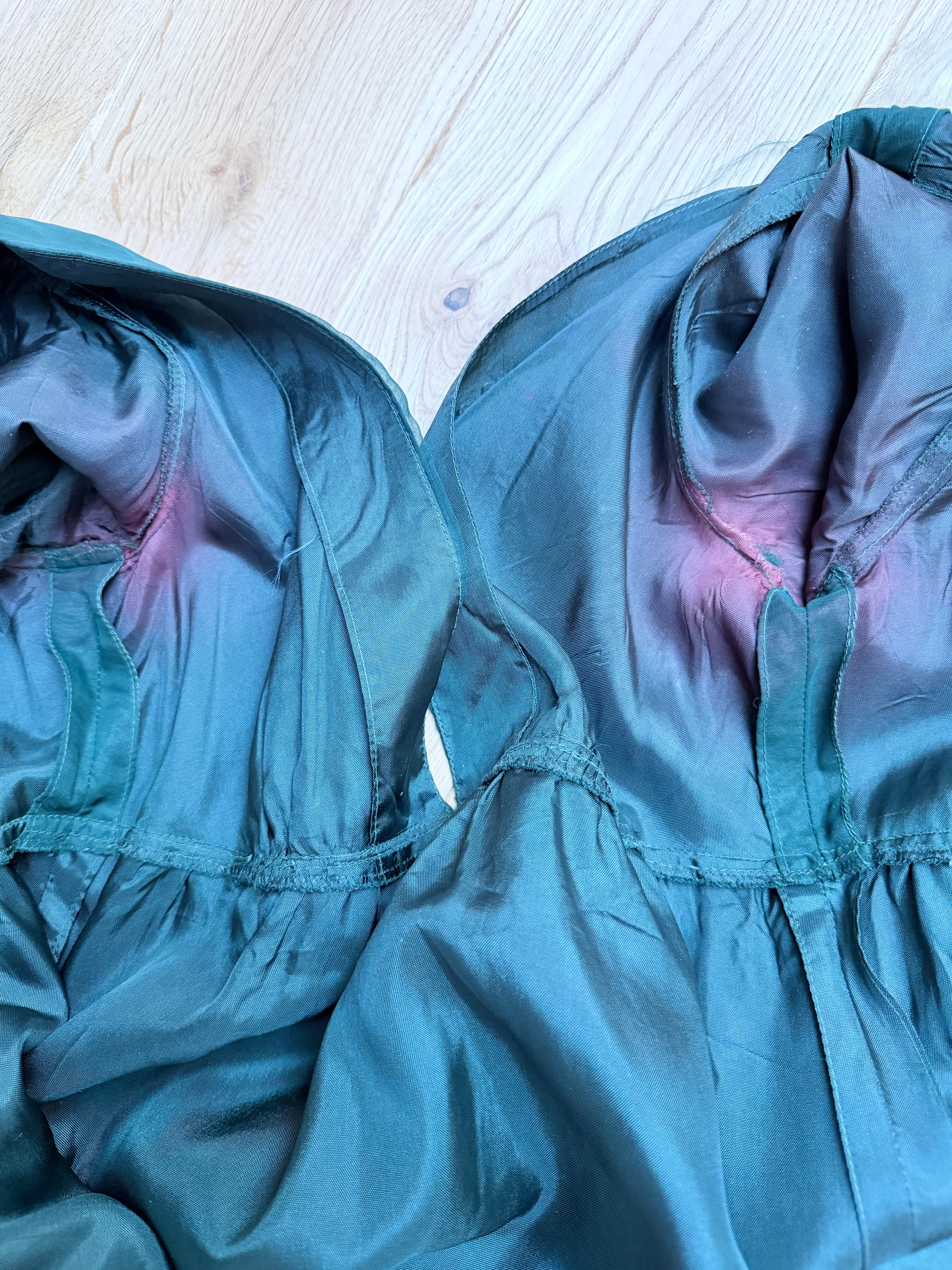 1970s Jean Varon Emerald Witchy Fairy Dress