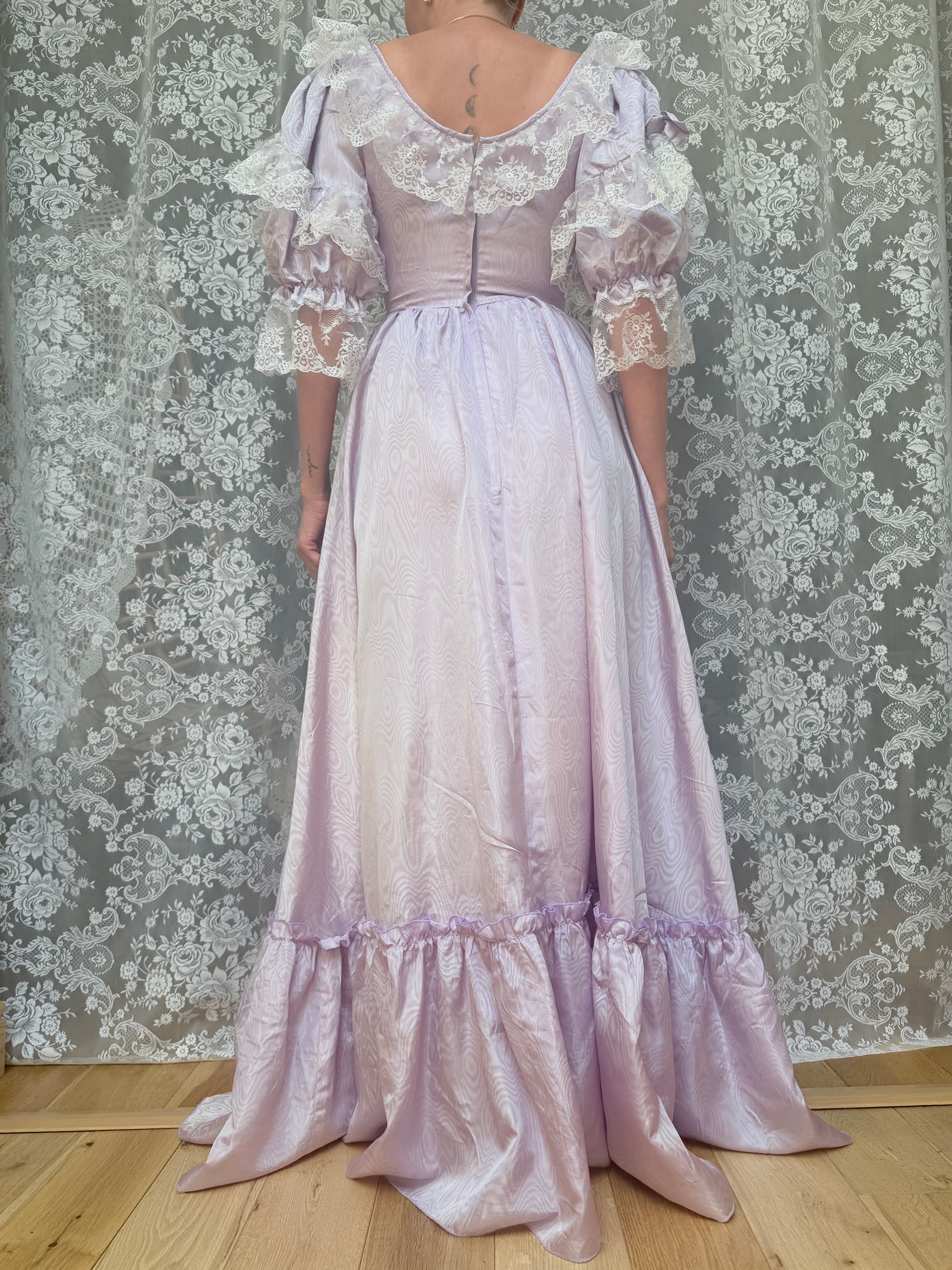 Vintage 1970s Lilac Lace Ruffle Sleeve Prairie Dress | Beauty and the Beast Ballgown