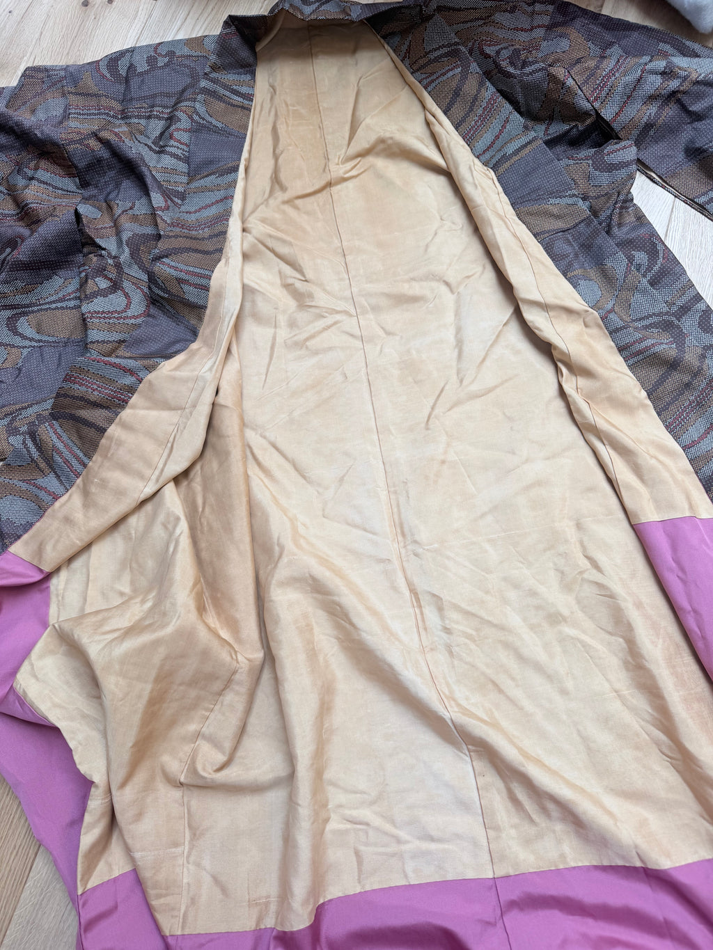 Vintage 1960s/70s Authentic Japanese Abstract Brown Kimono