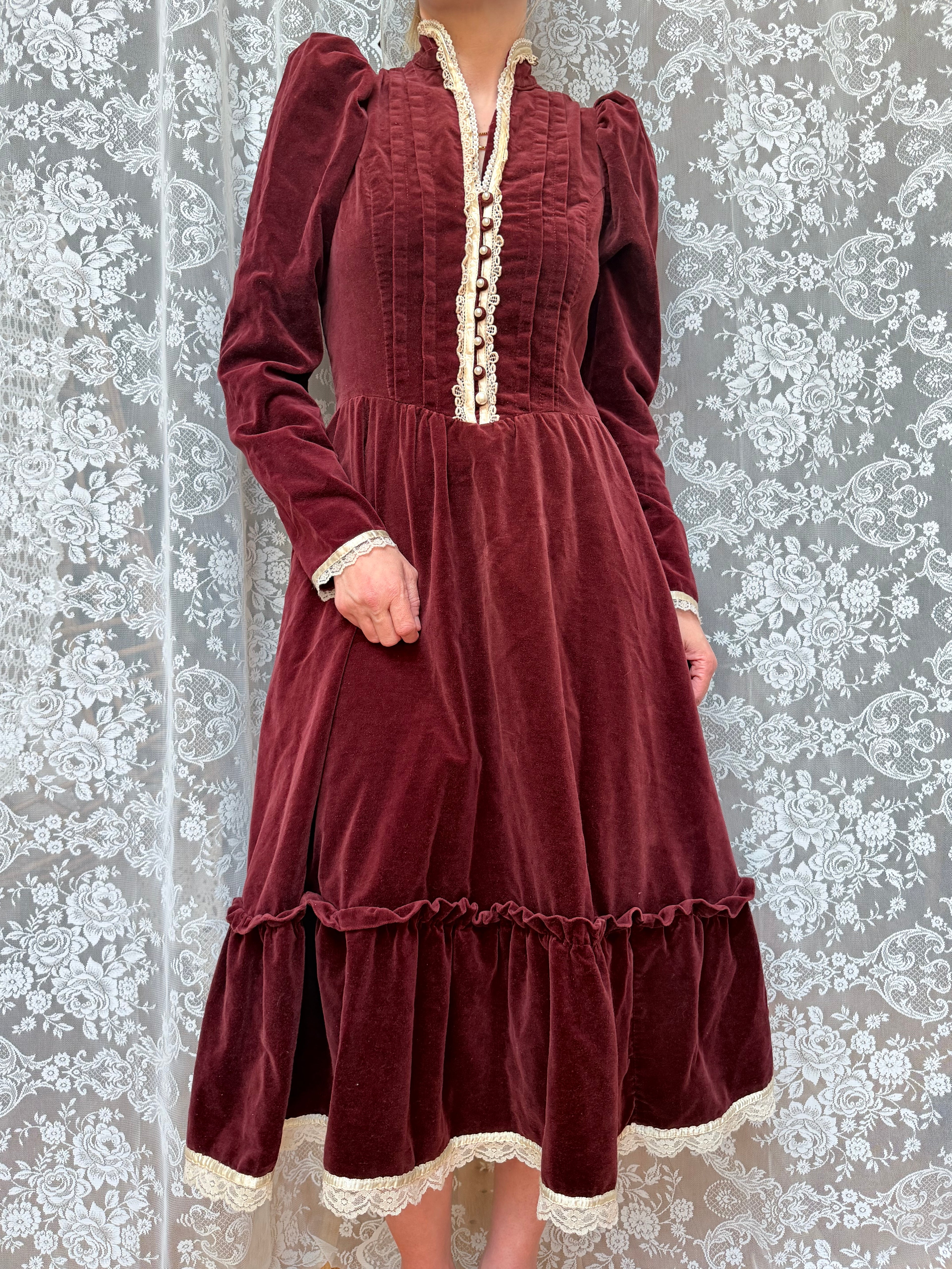 Vintage 1970s Gunne Sax Burgundy Velvet Prairie Dress