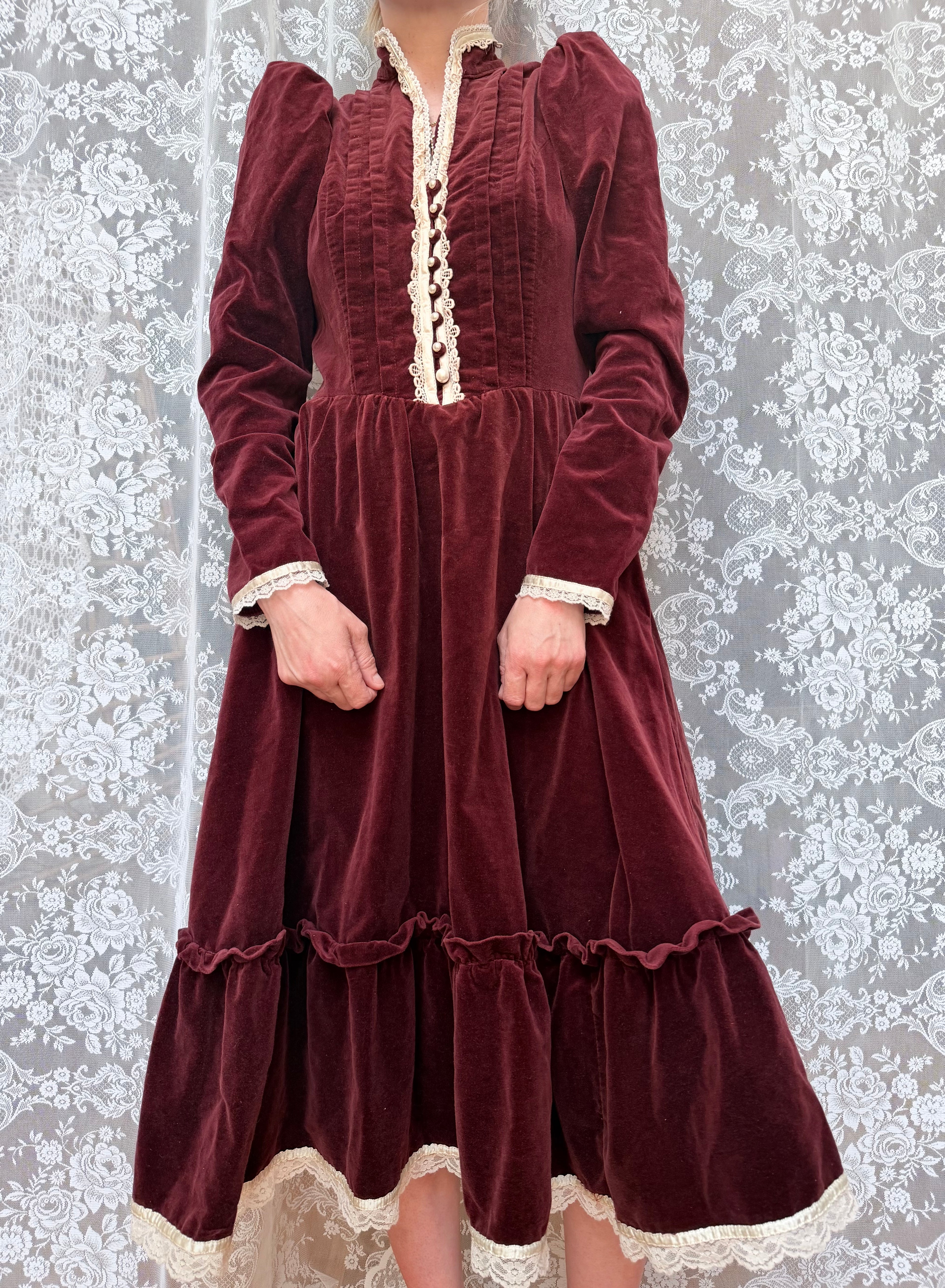 Vintage 1970s Gunne Sax Burgundy Velvet Prairie Dress