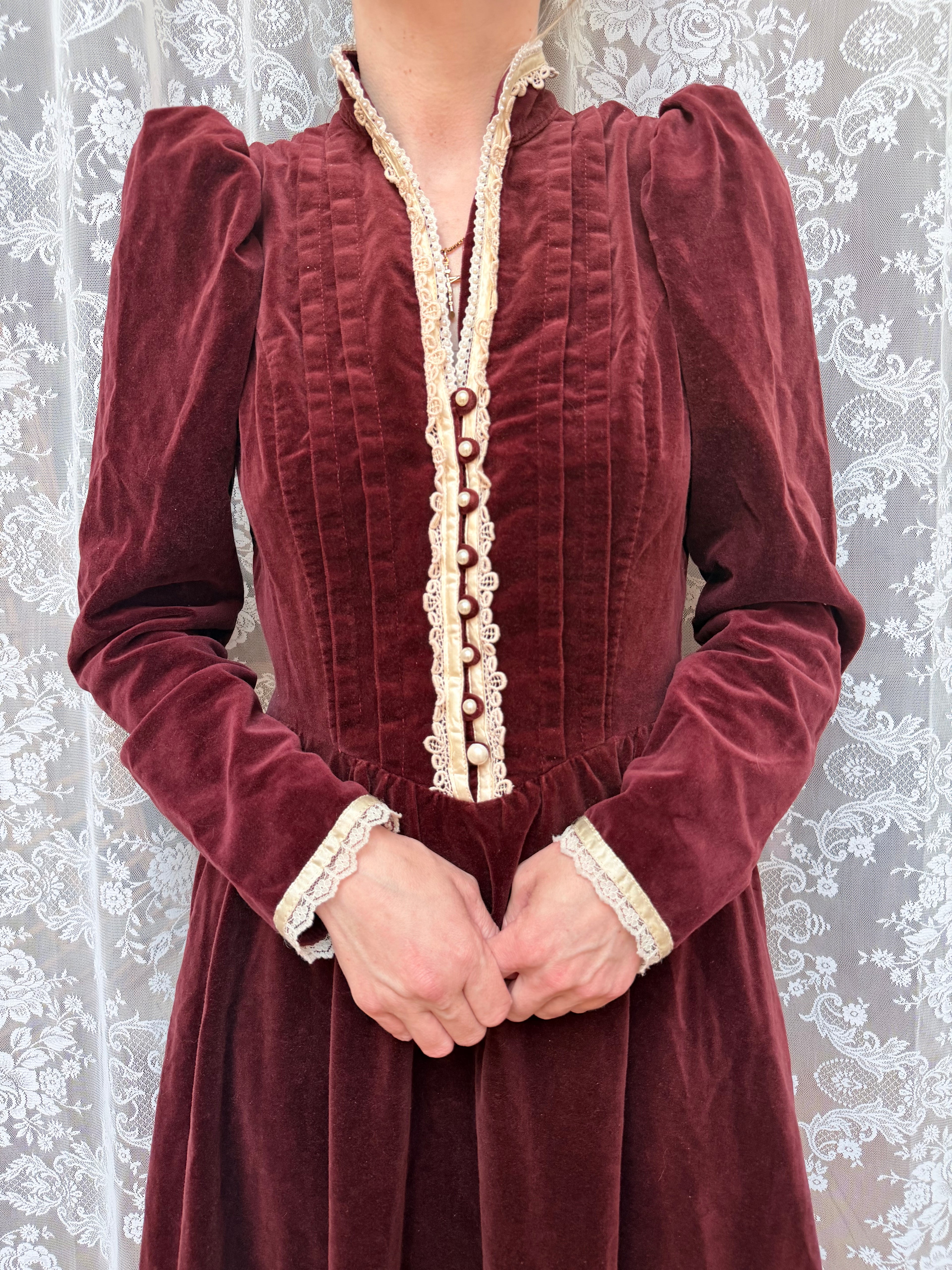 Vintage 1970s Gunne Sax Burgundy Velvet Prairie Dress