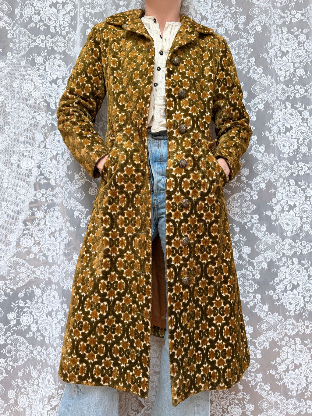 Vintage 1960s Sheraton Velvet Tapestry Carpet Coat