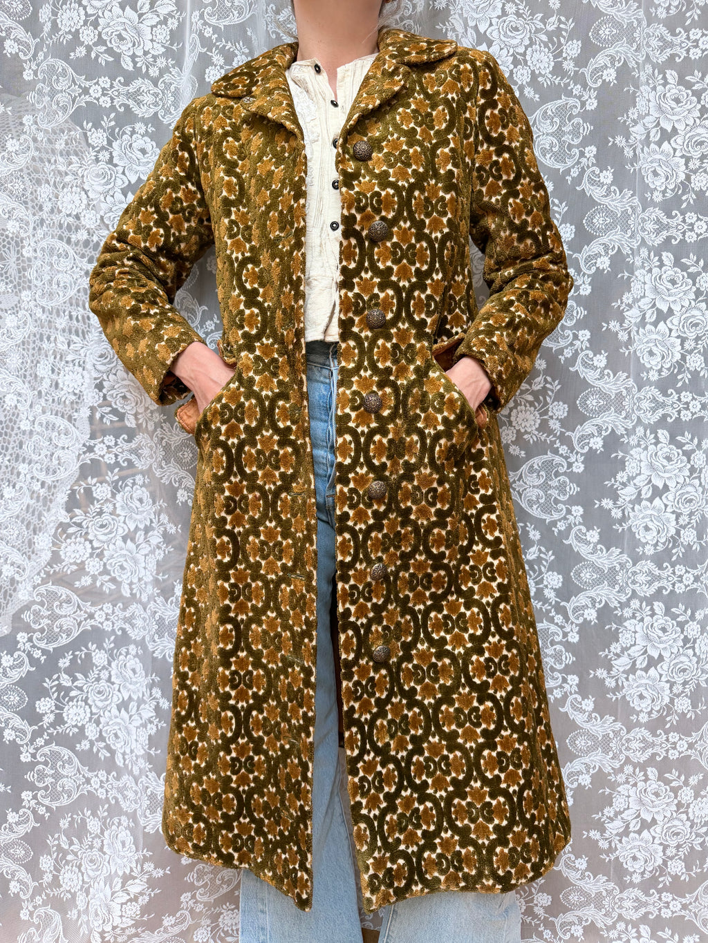 Vintage 1960s Sheraton Velvet Tapestry Carpet Coat