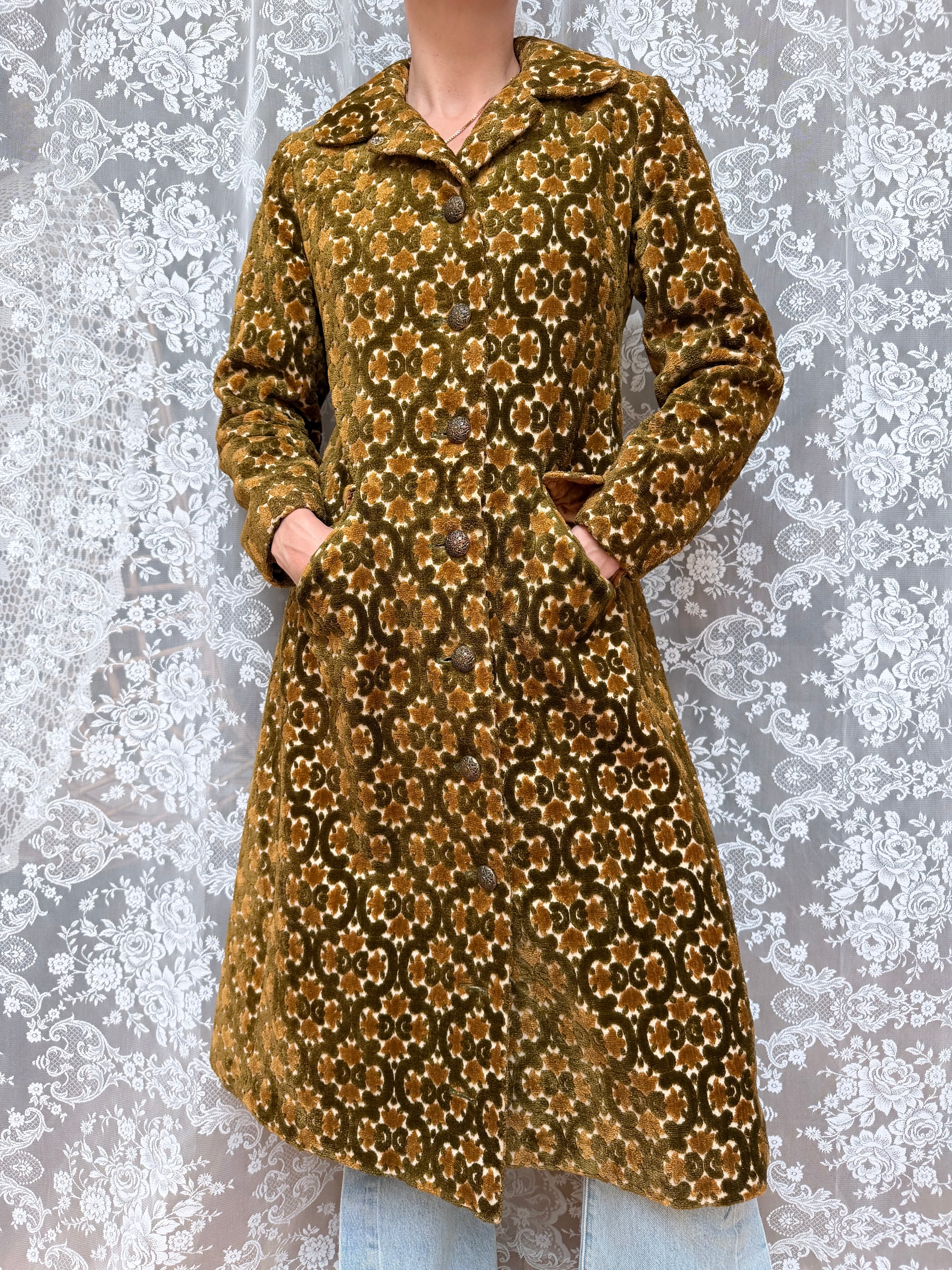 Vintage 1960s Sheraton Velvet Tapestry Carpet Coat