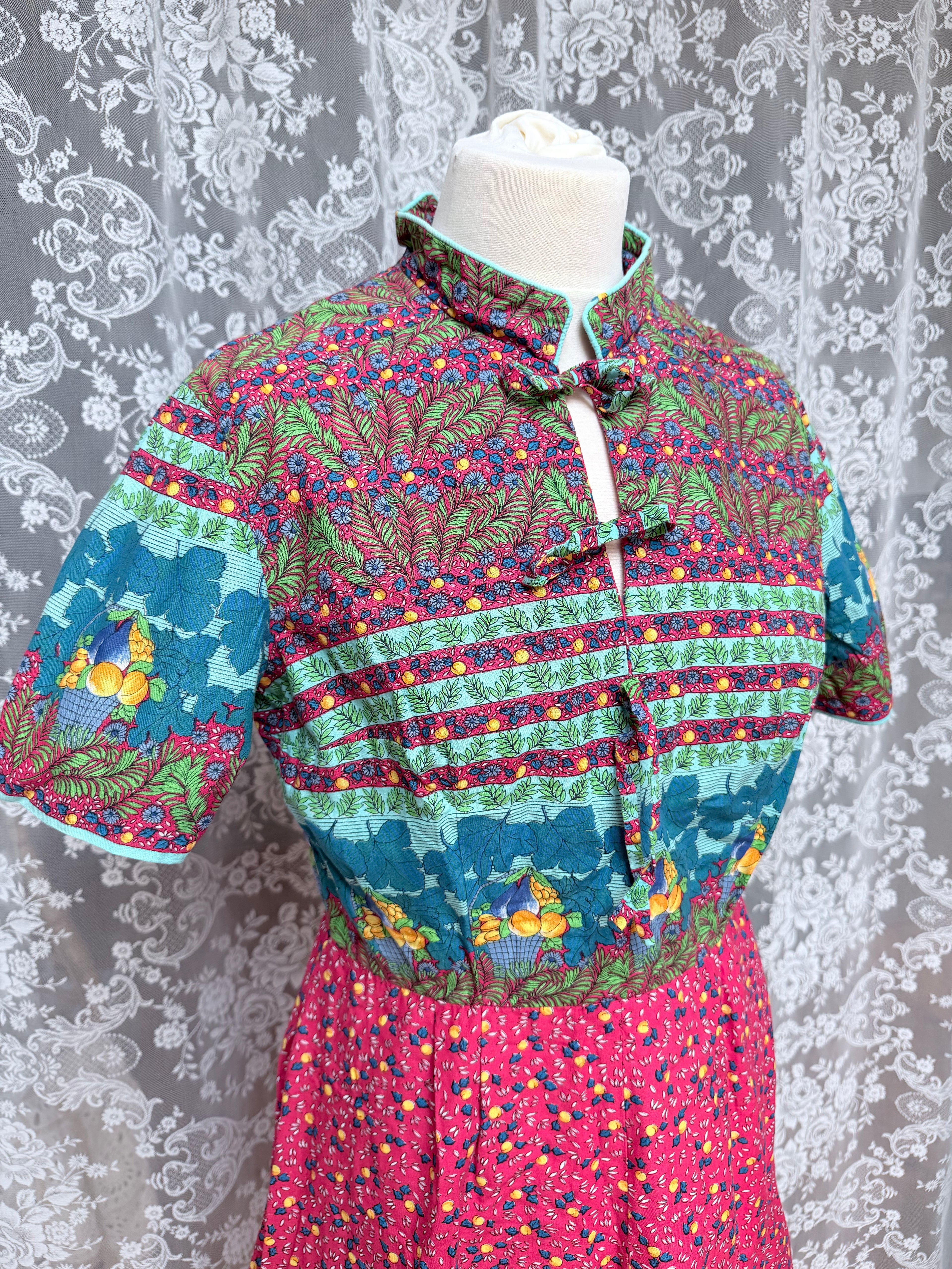 Vintage 1970s Chateau D’Este Fruit Print Cotton Dress