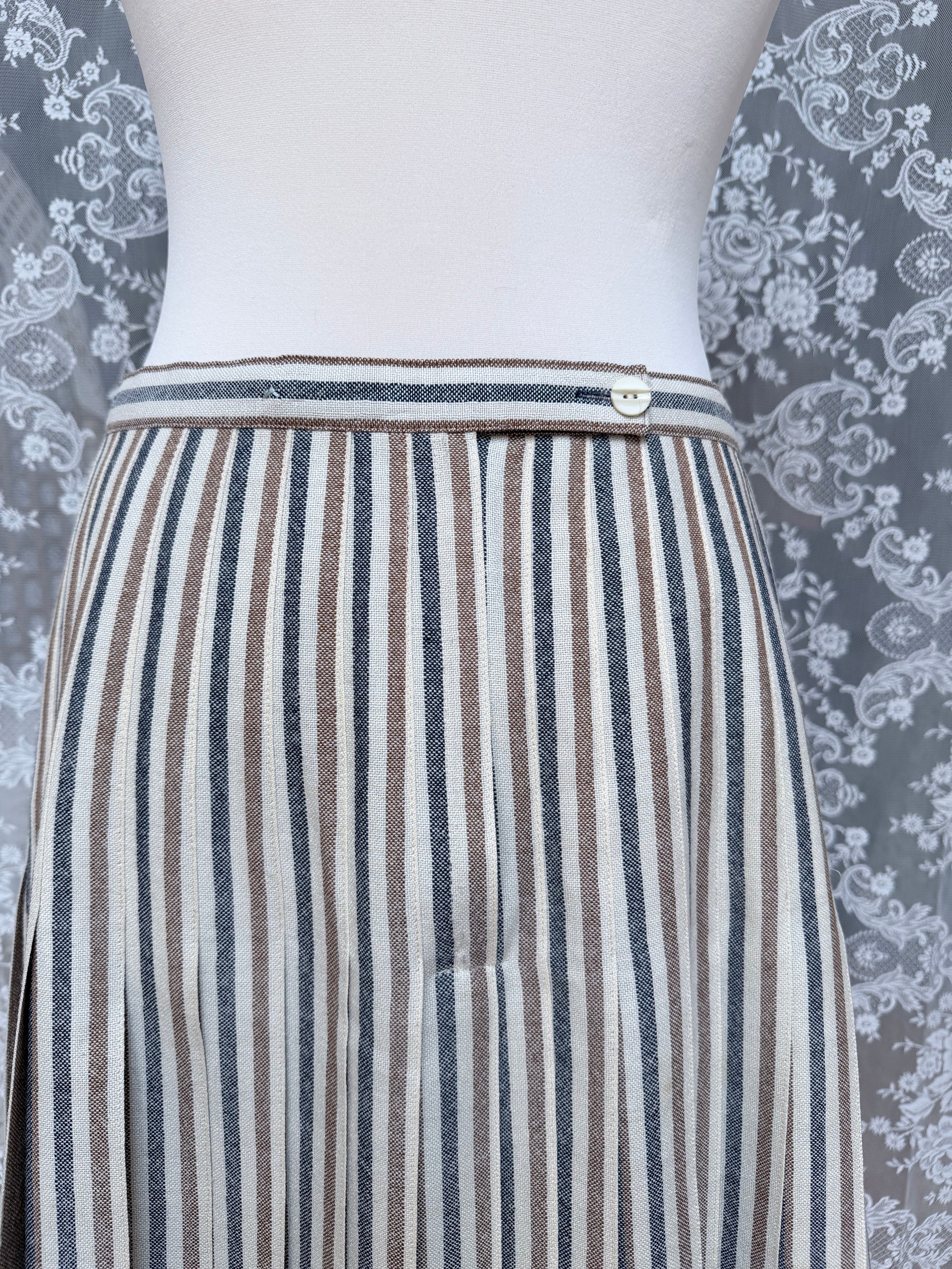 Vintage Aquascutum Luxury Wool Pleated Check Skirt
