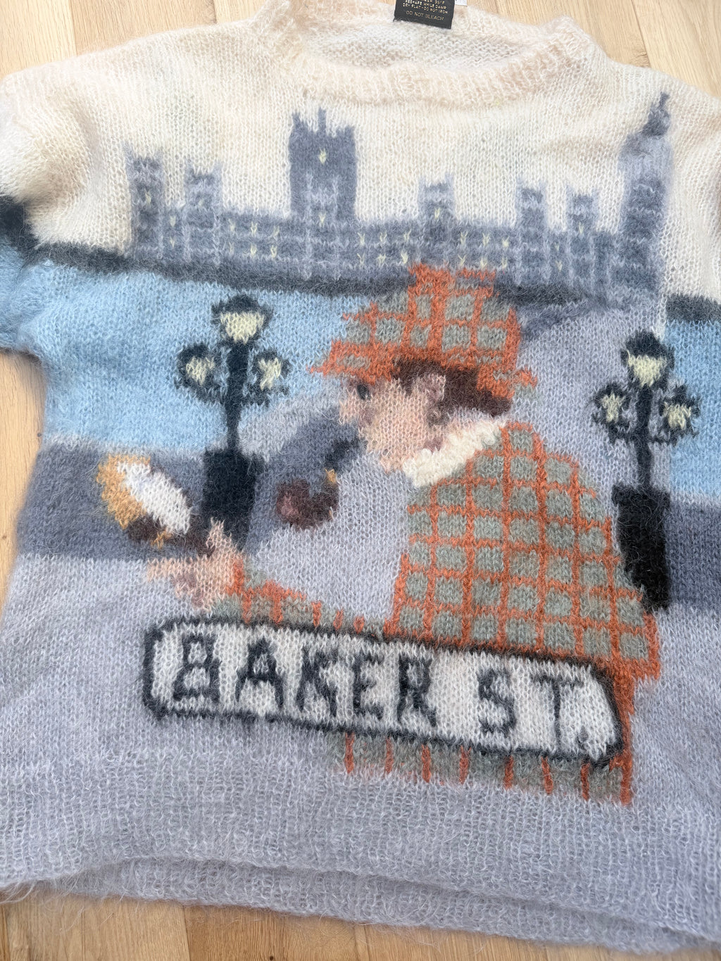 Vintage 1990s Hand-Knitted Sherlock Holmes Novelty Jumper | Selina Knitwear