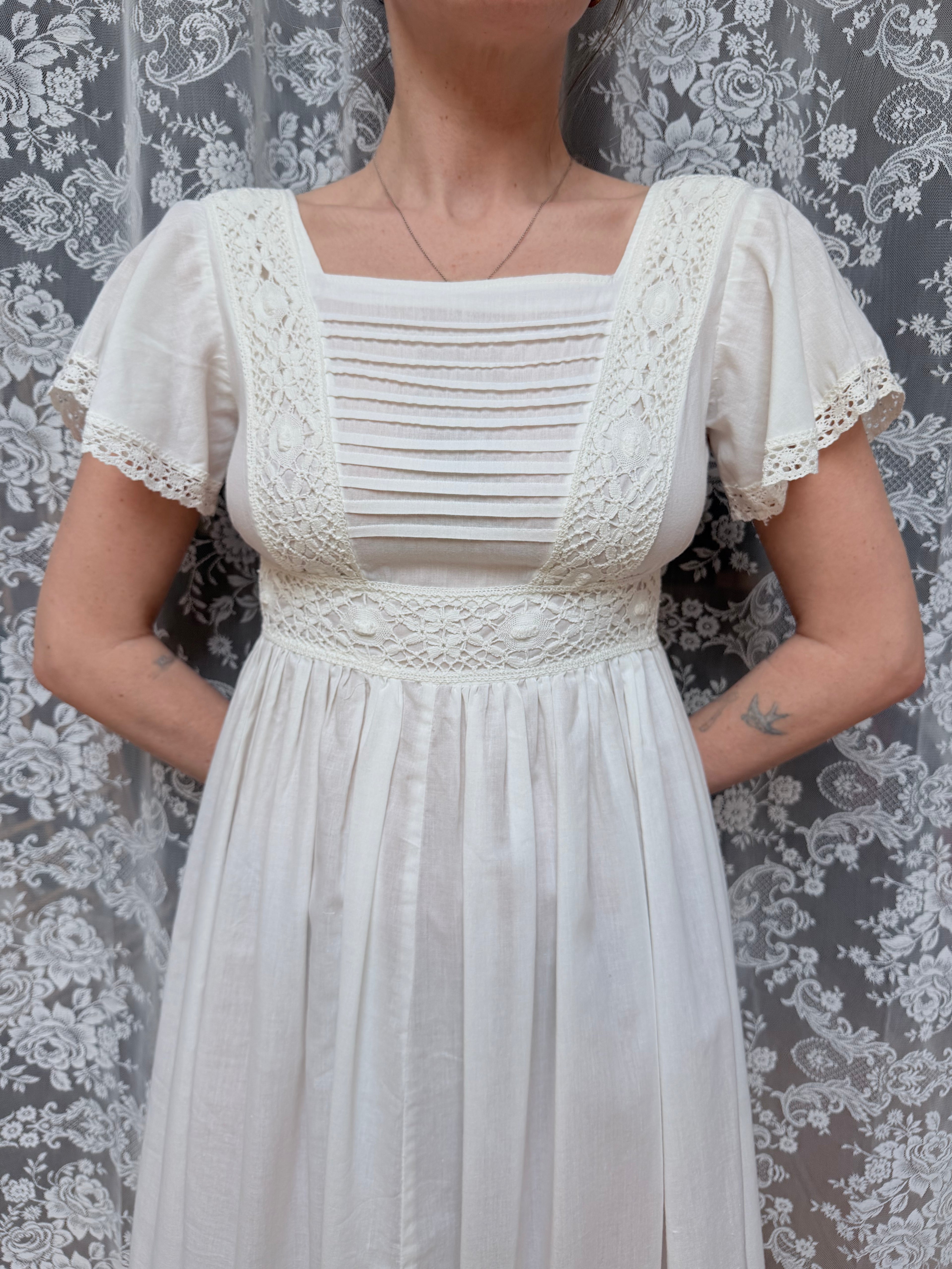 The Grace: Vintage 1970s Laura Ashley Prairie Lace Front Dress