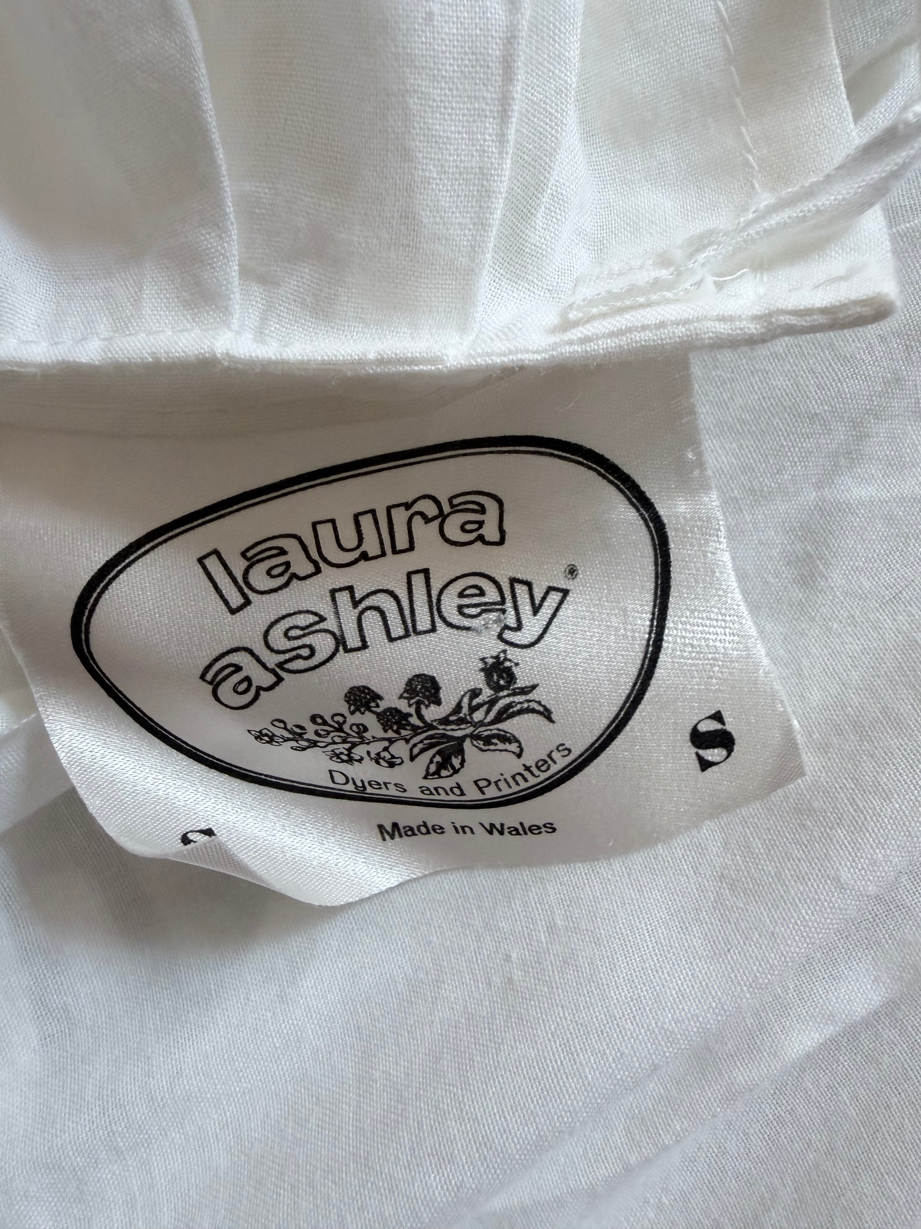 The Grace: Vintage 1970s Laura Ashley Prairie Lace Front Dress