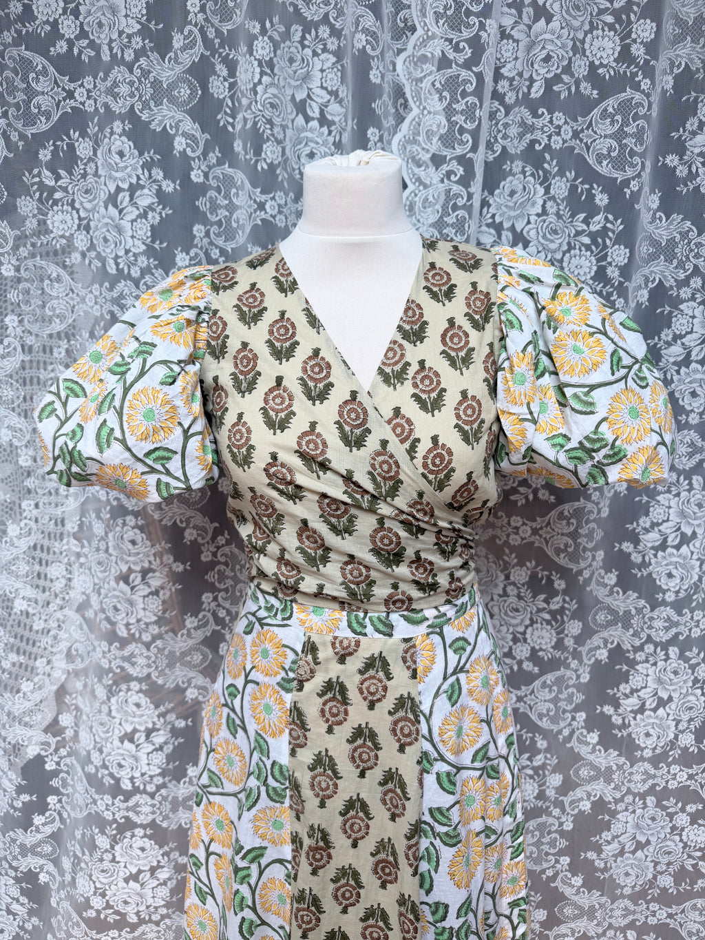 The Goldie | Puff Sleeve Block Print Blouse