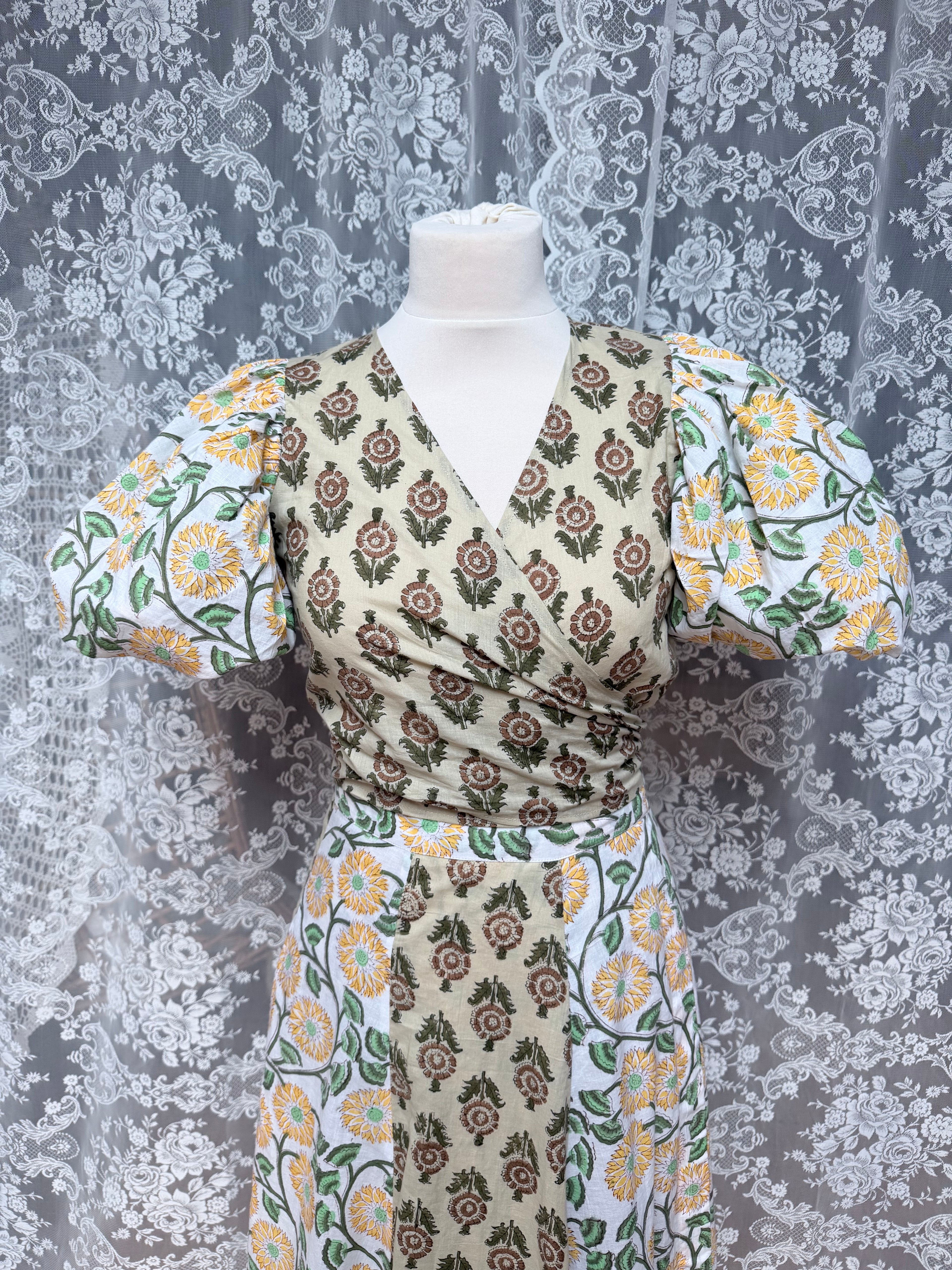 The Goldie | Puff Sleeve Block Print Blouse