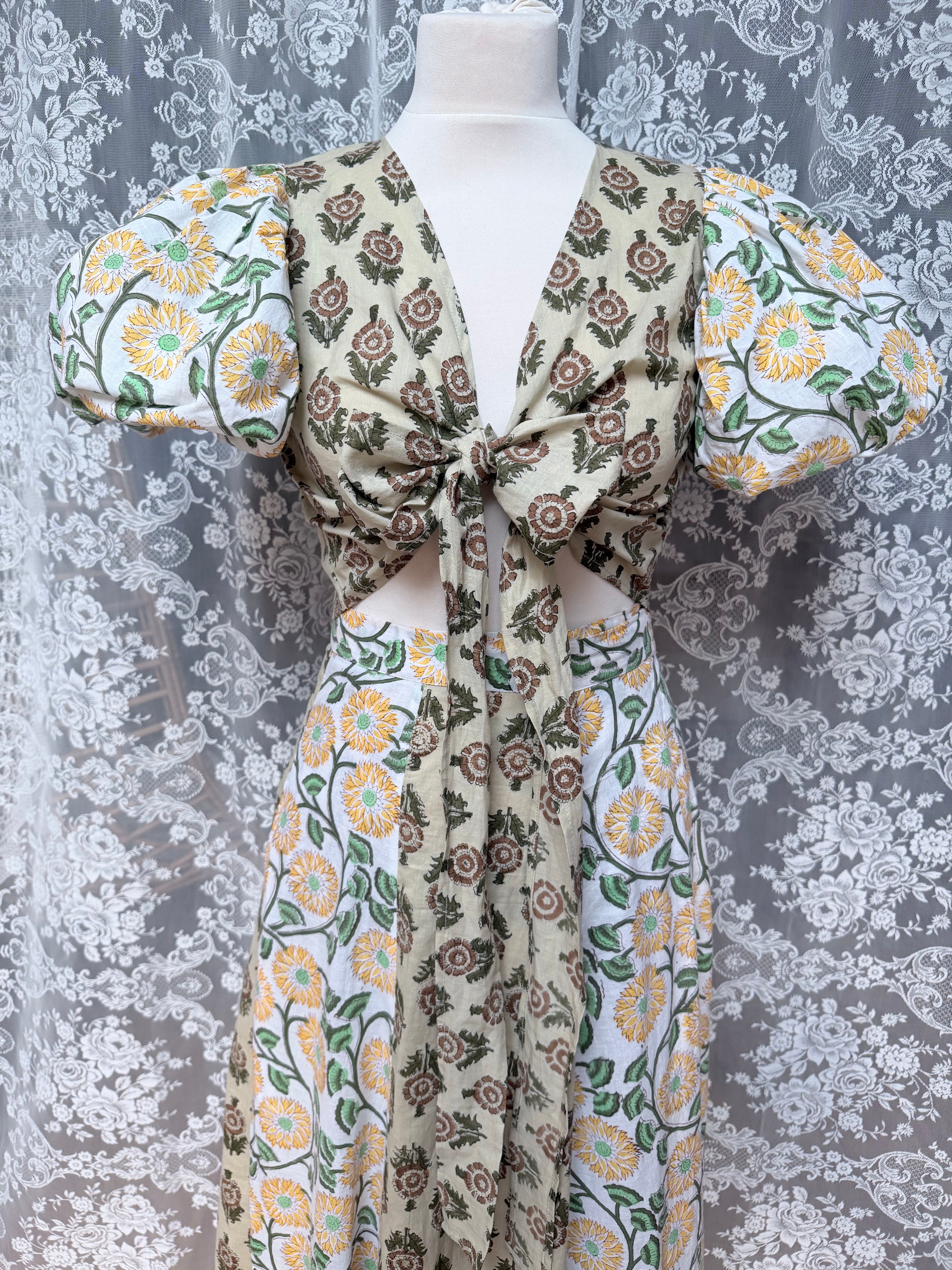 The Goldie | Puff Sleeve Block Print Blouse